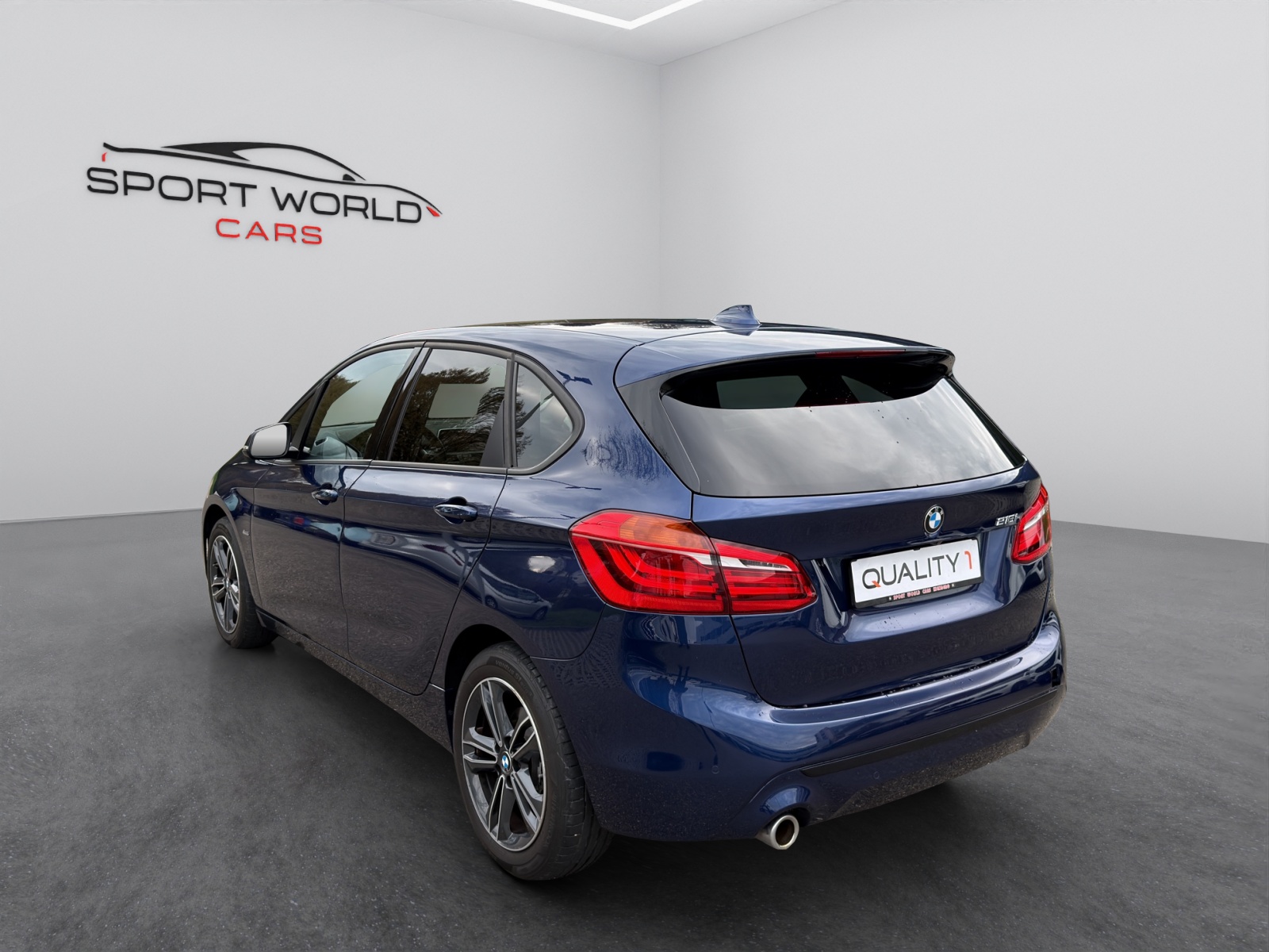 BMW 218i Active Tourer Sport Line-image-21