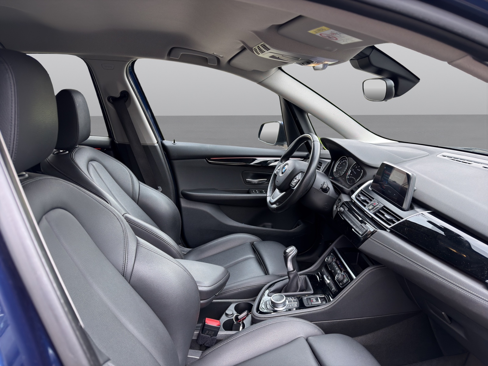 BMW 218i Active Tourer Sport Line-showroom-element-1