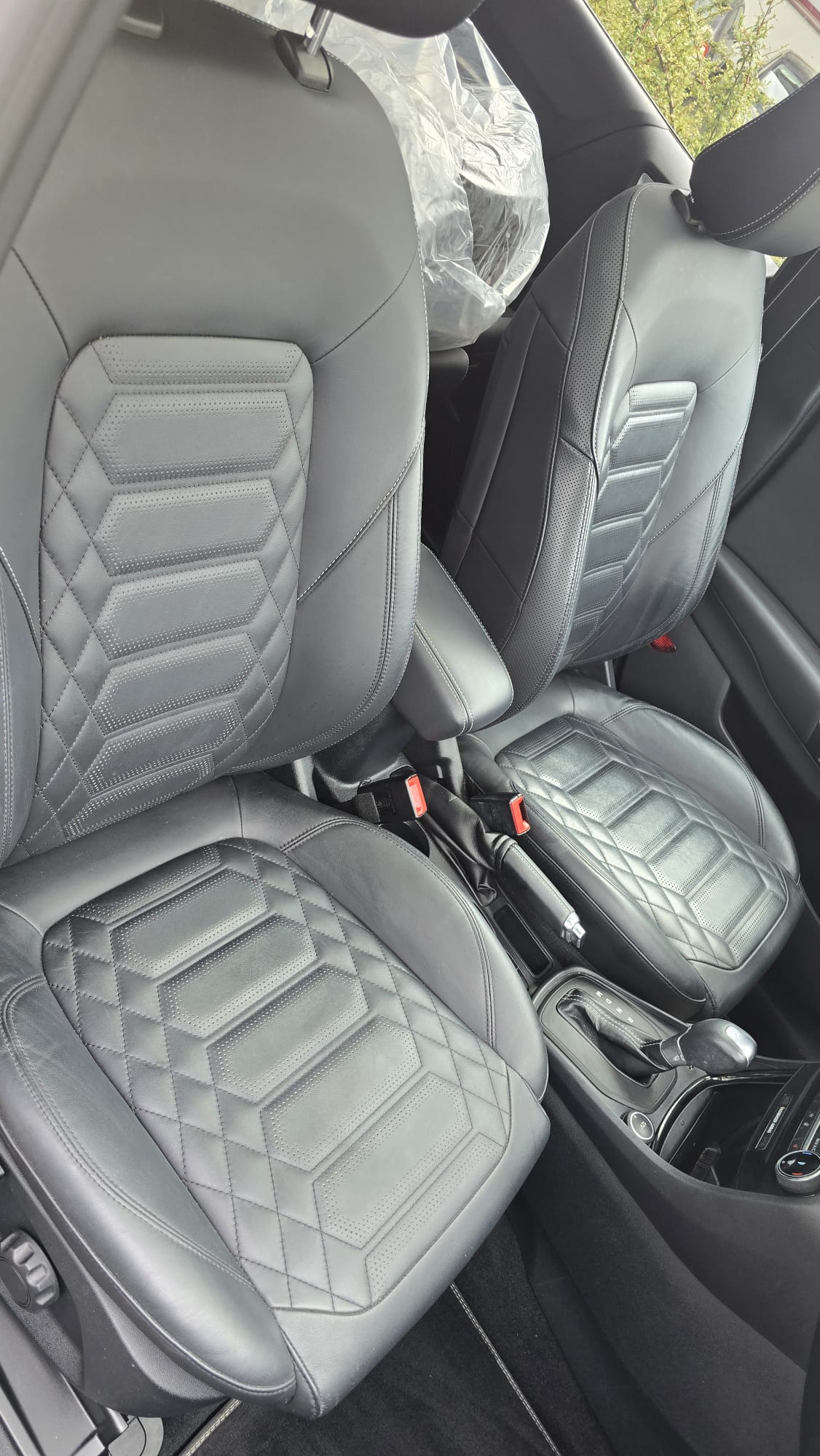 FORD Puma 1.0 SCTi ST-Line Vignale Automat ACC / Cuir/ Leder / 8 alu completes / BO Sound system-image-1
