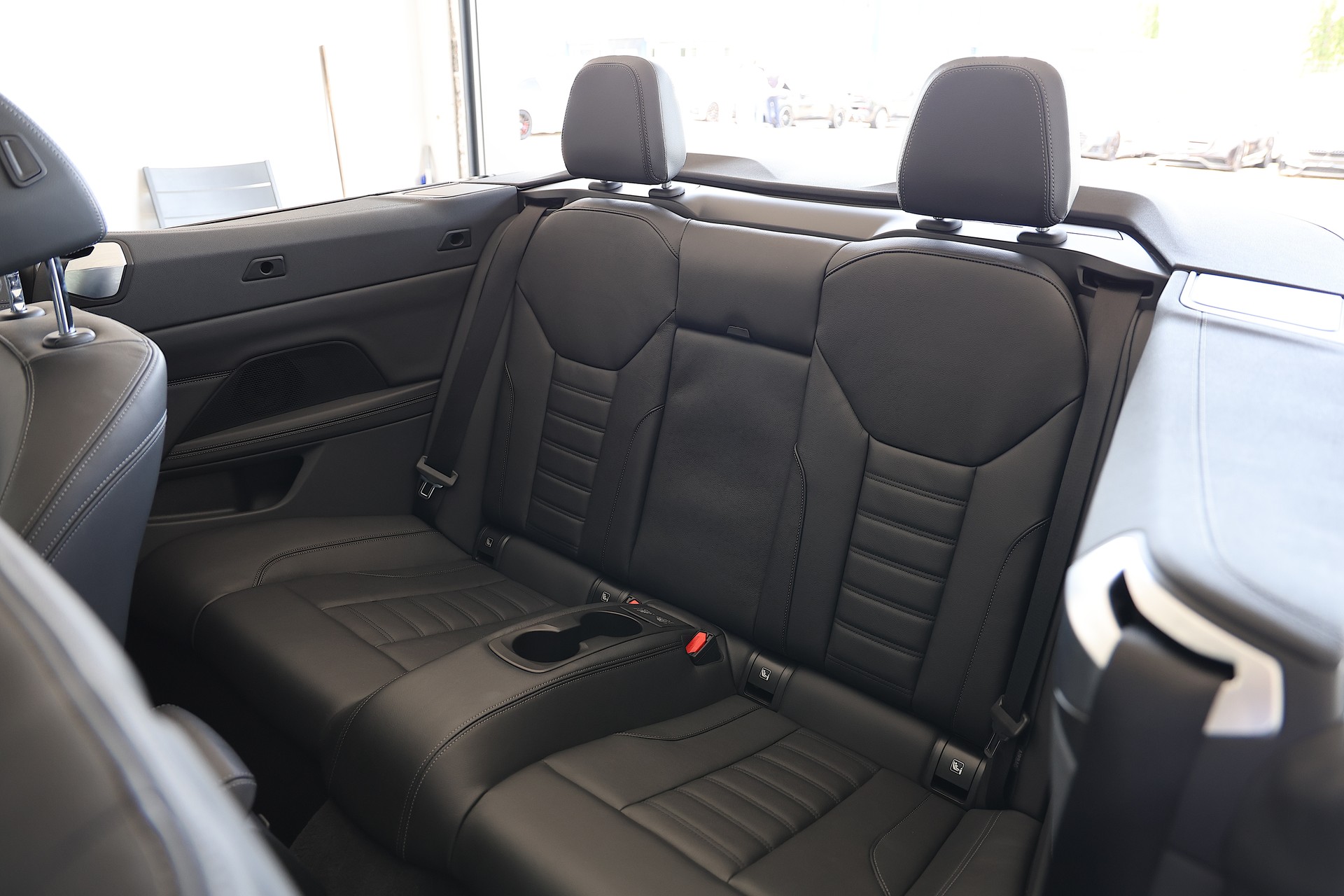 BMW 420i Cabriolet M Sport Steptronic-image-15