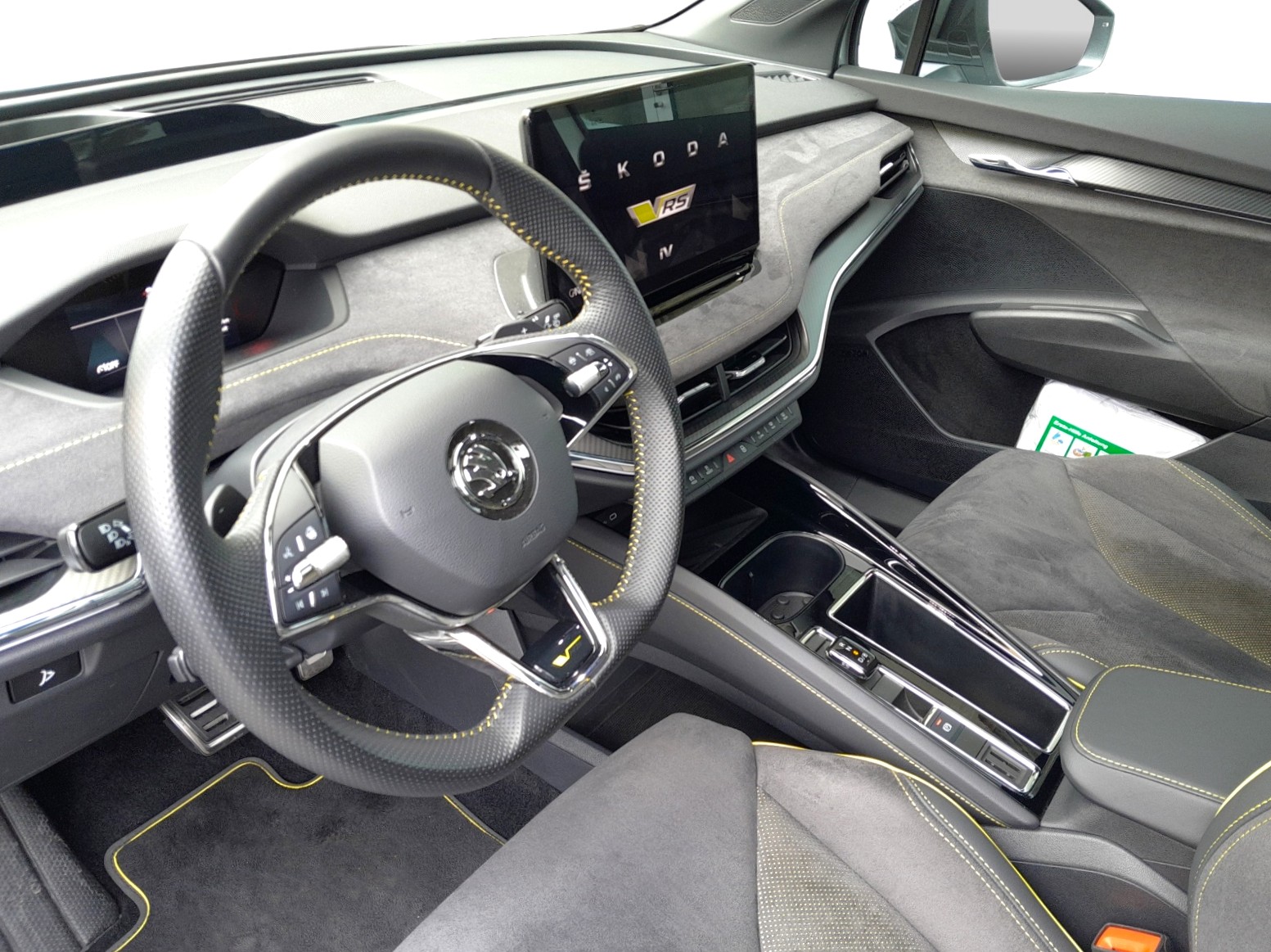 SKODA Enyaq Coupé RS iV 80 4x4-image-8