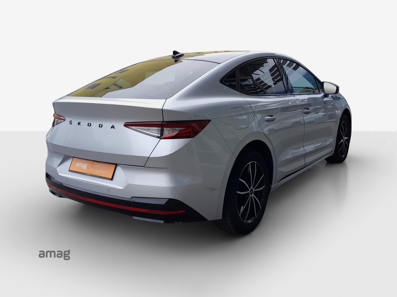 SKODA Enyaq Coupé RS iV 80 4x4-image-4