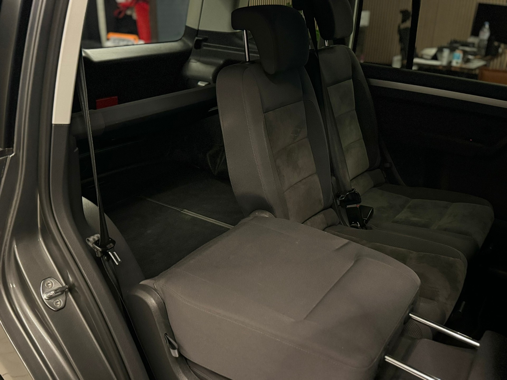 VW Touran 1.4 TSI Highline DSG-image-19