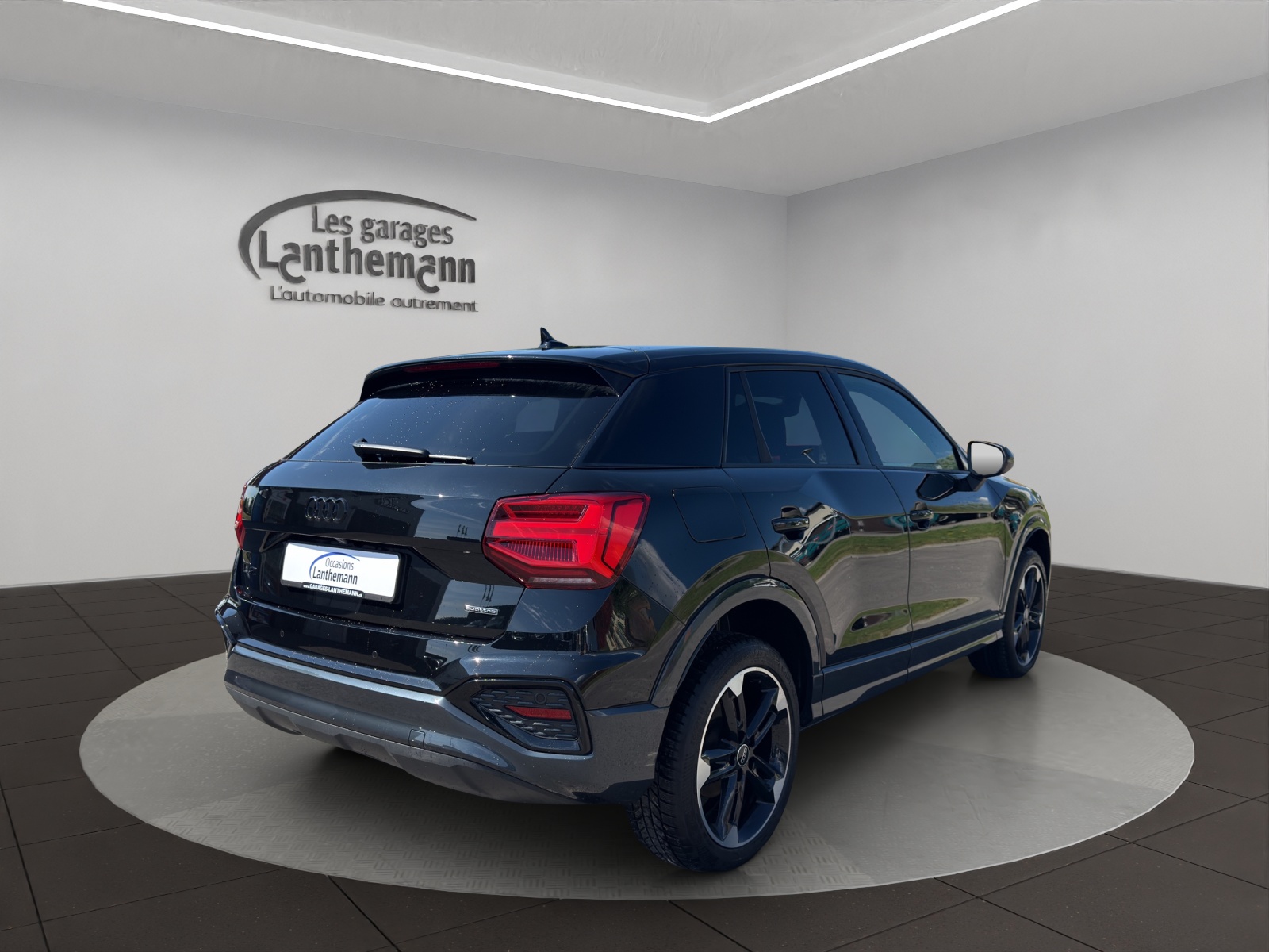 AUDI Q2 40 TFSI advanced Attraction quattro S-tronic-image-4