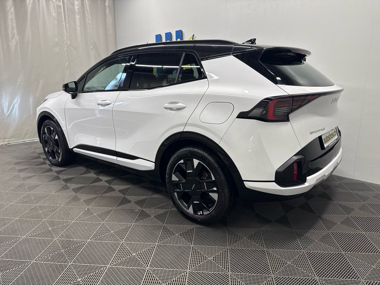 KIA Sportage 1.6T-GDi PHEV GT-Line-showroom-element-1