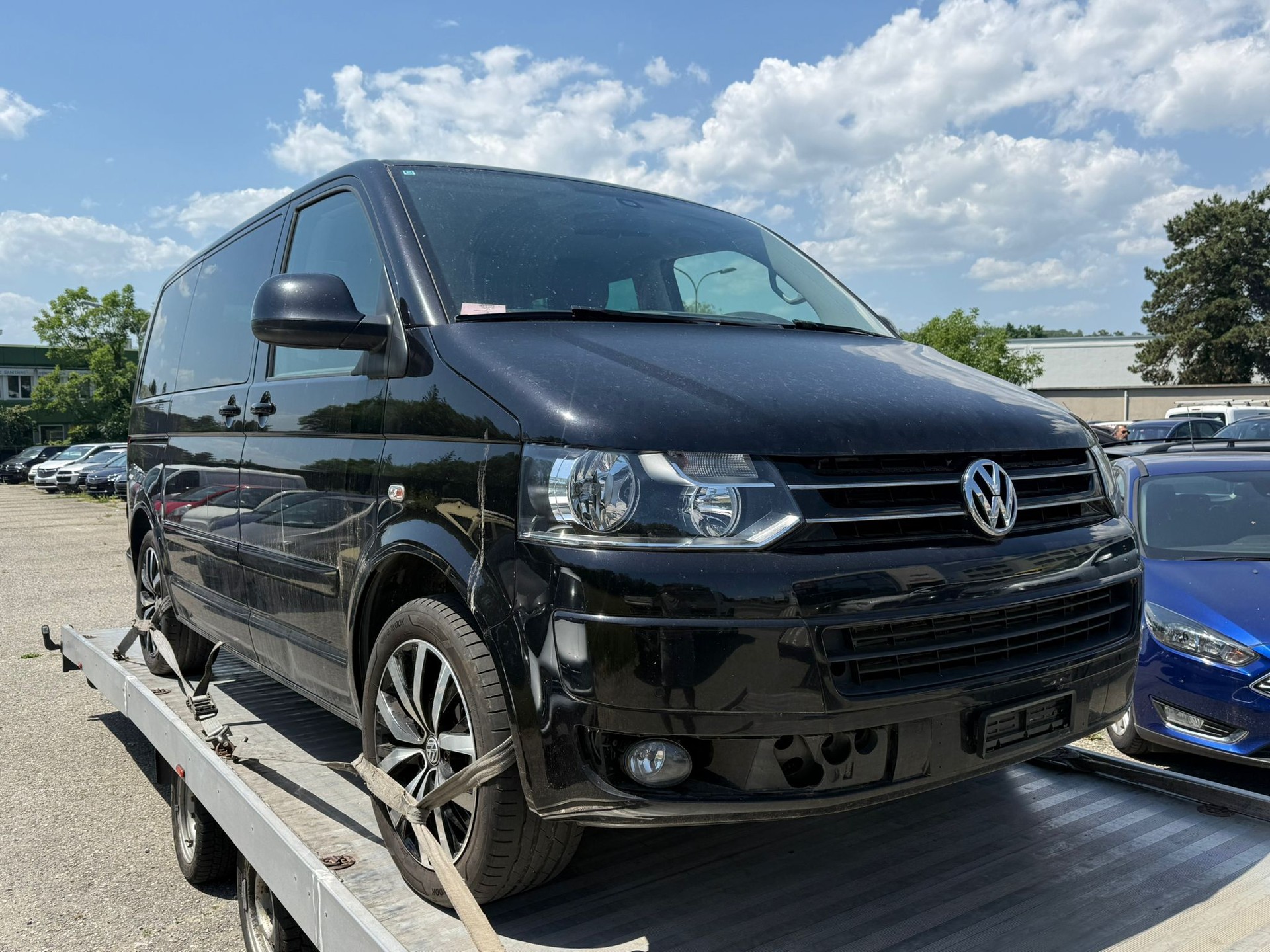 VW T5 Multivan Trendline 2.0 TDI CR 4Motion-image-0