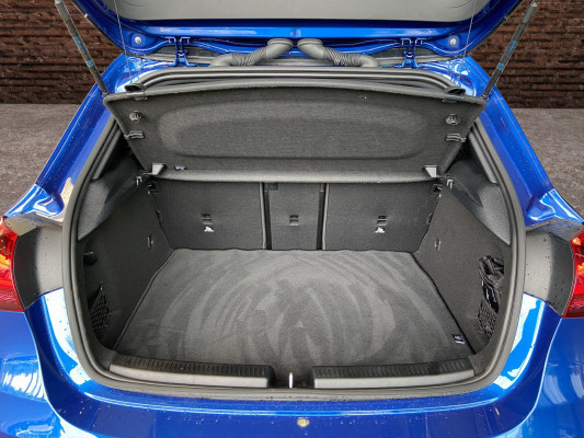 MERCEDES-BENZ A 180-image-6