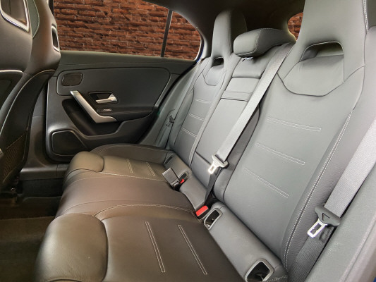 MERCEDES-BENZ A 180-image-13