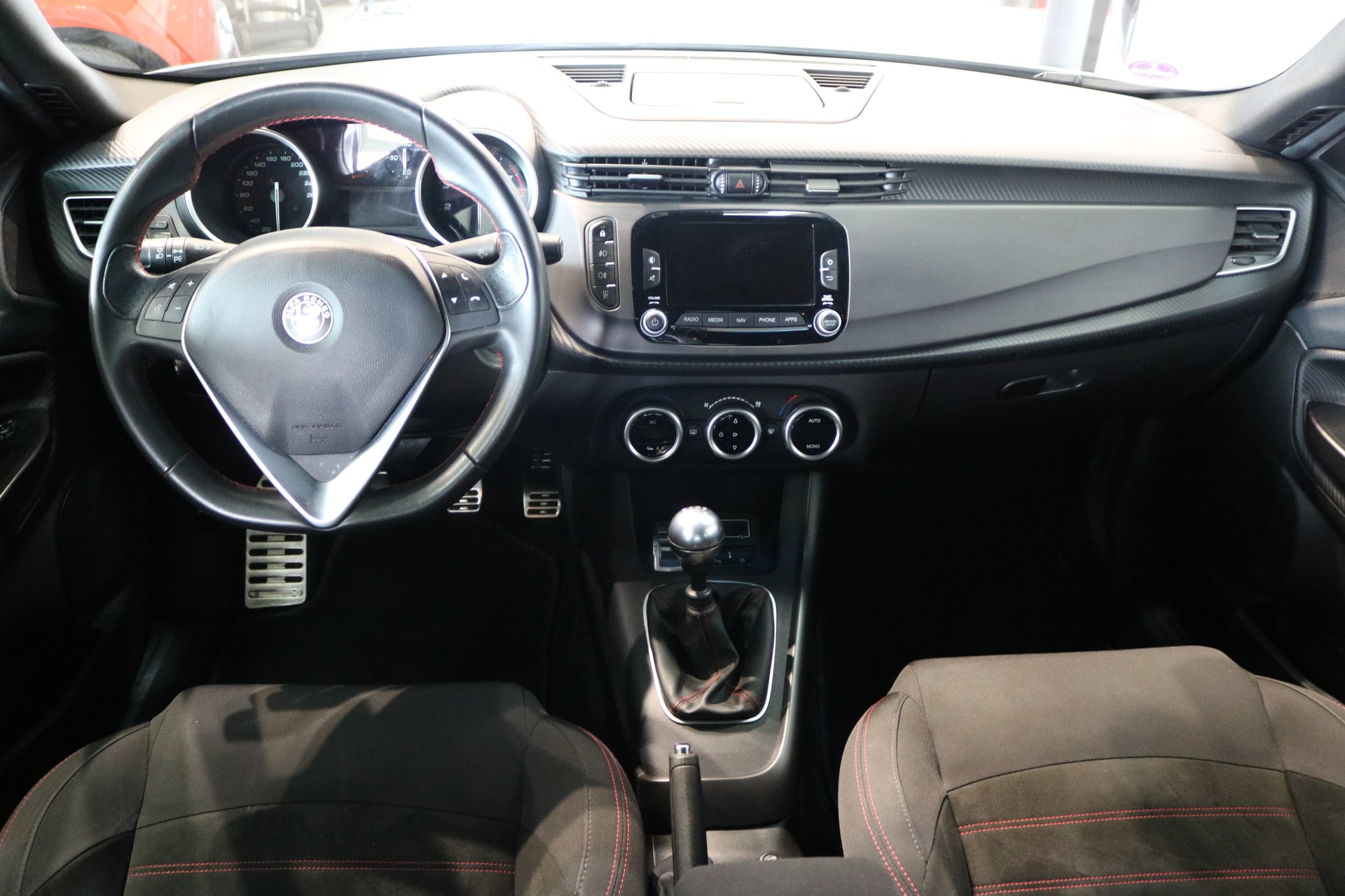 ALFA ROMEO Giulietta 1.4 Turbo Sport-showroom-element-1