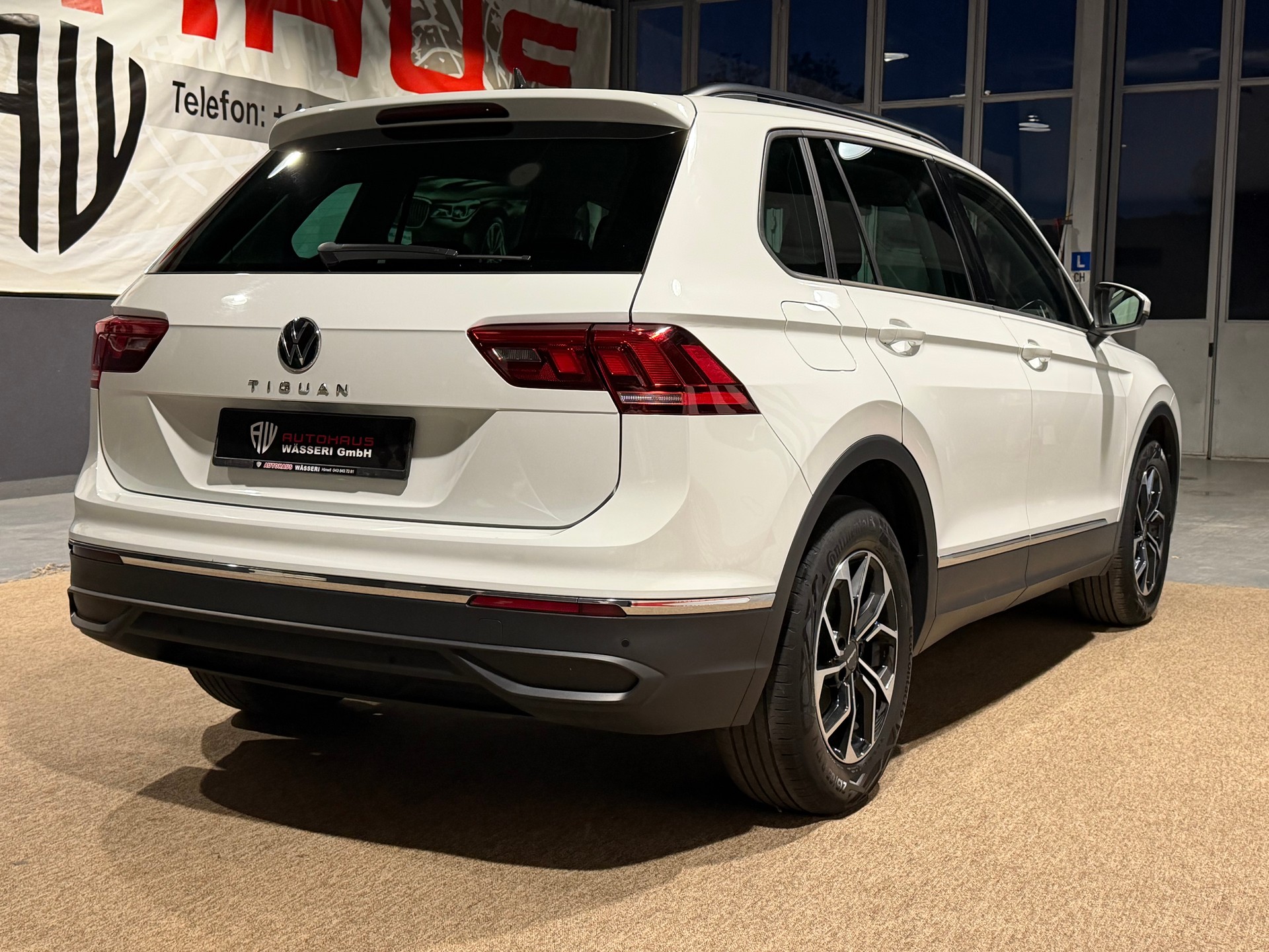 VW Tiguan 1.5TSI Evo Starter-showroom-element-2