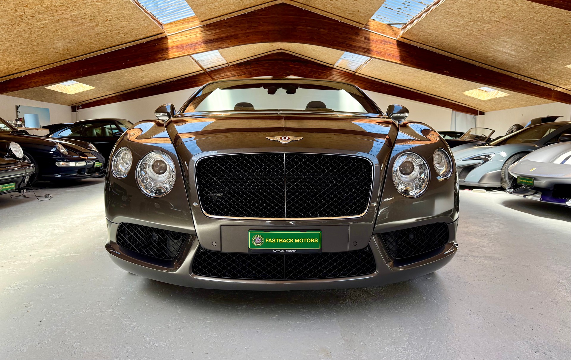 BENTLEY Continental GTC 4.0 V8-image-4
