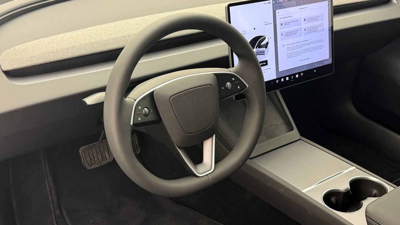 TESLA Model 3 RWD-image-6