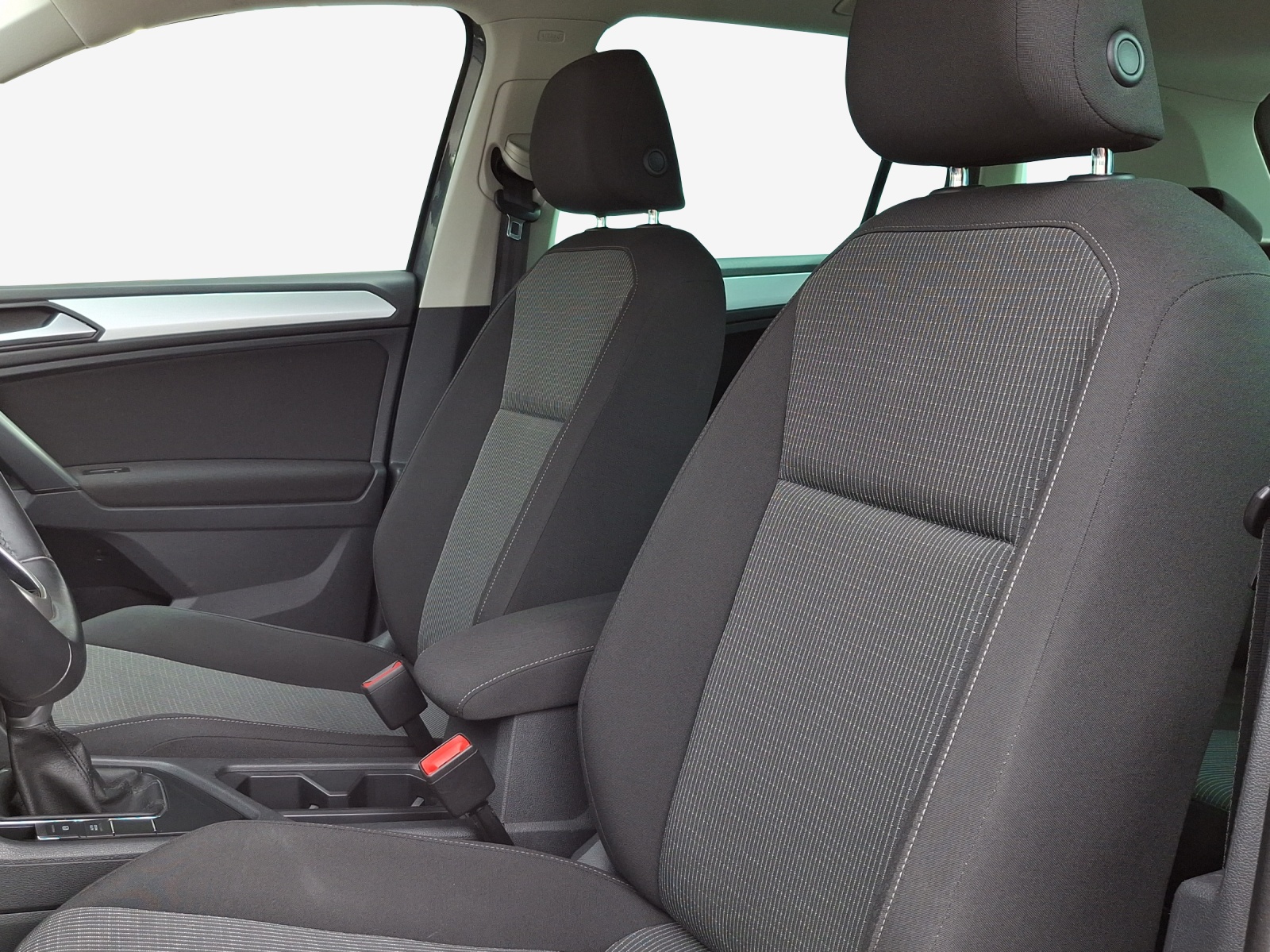 VW Tiguan 1.5TSI Evo Starter-image-7
