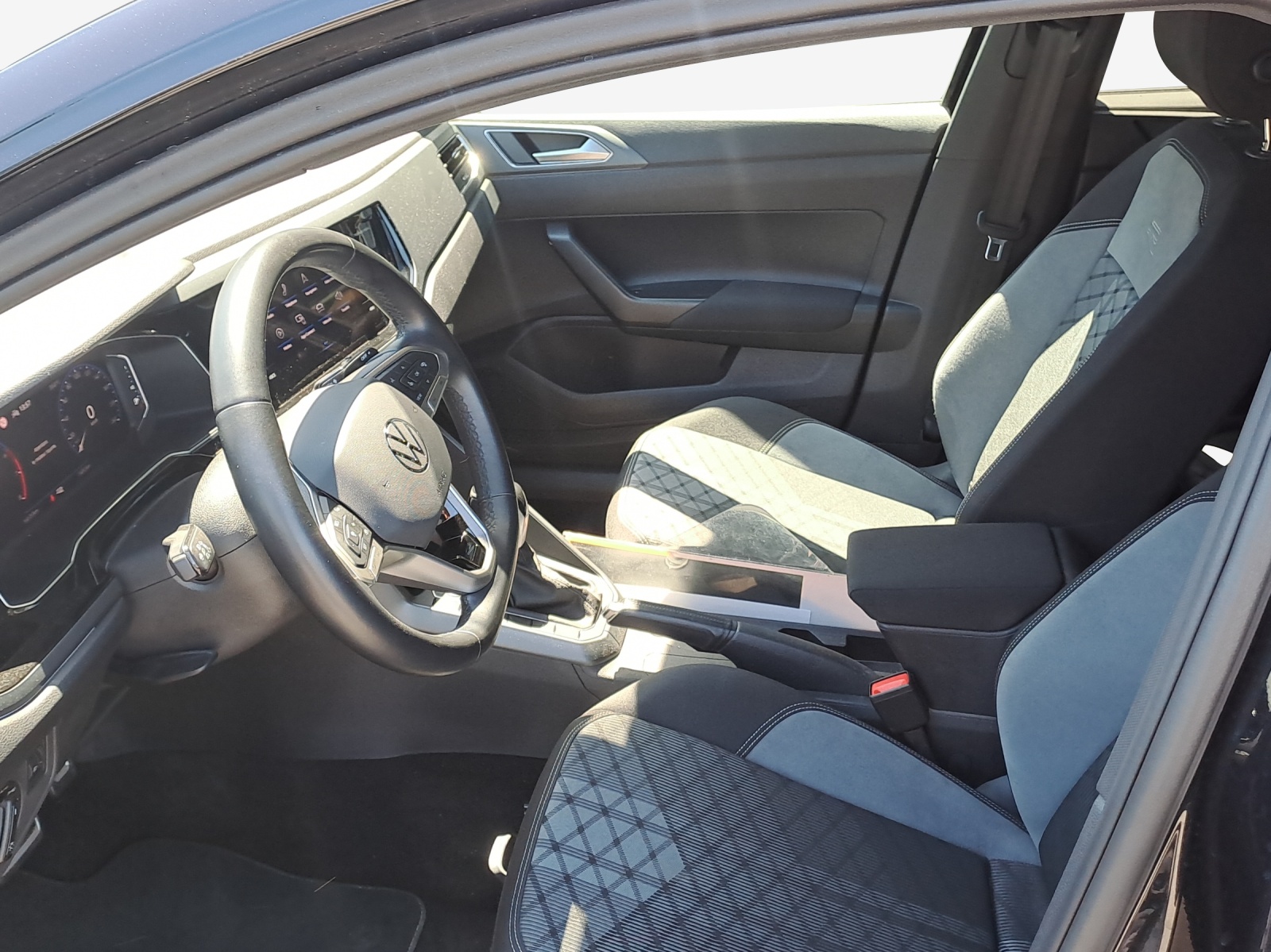 VW Polo 1.0 TSI R-Line DSG-image-7