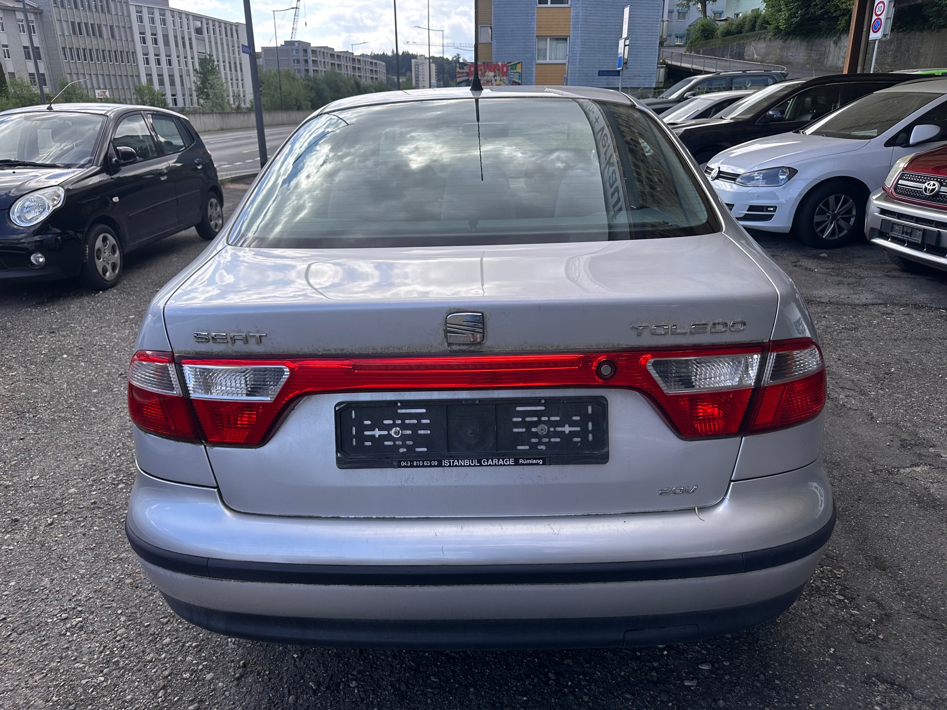 SEAT Toledo 1.8 Sport-image-6