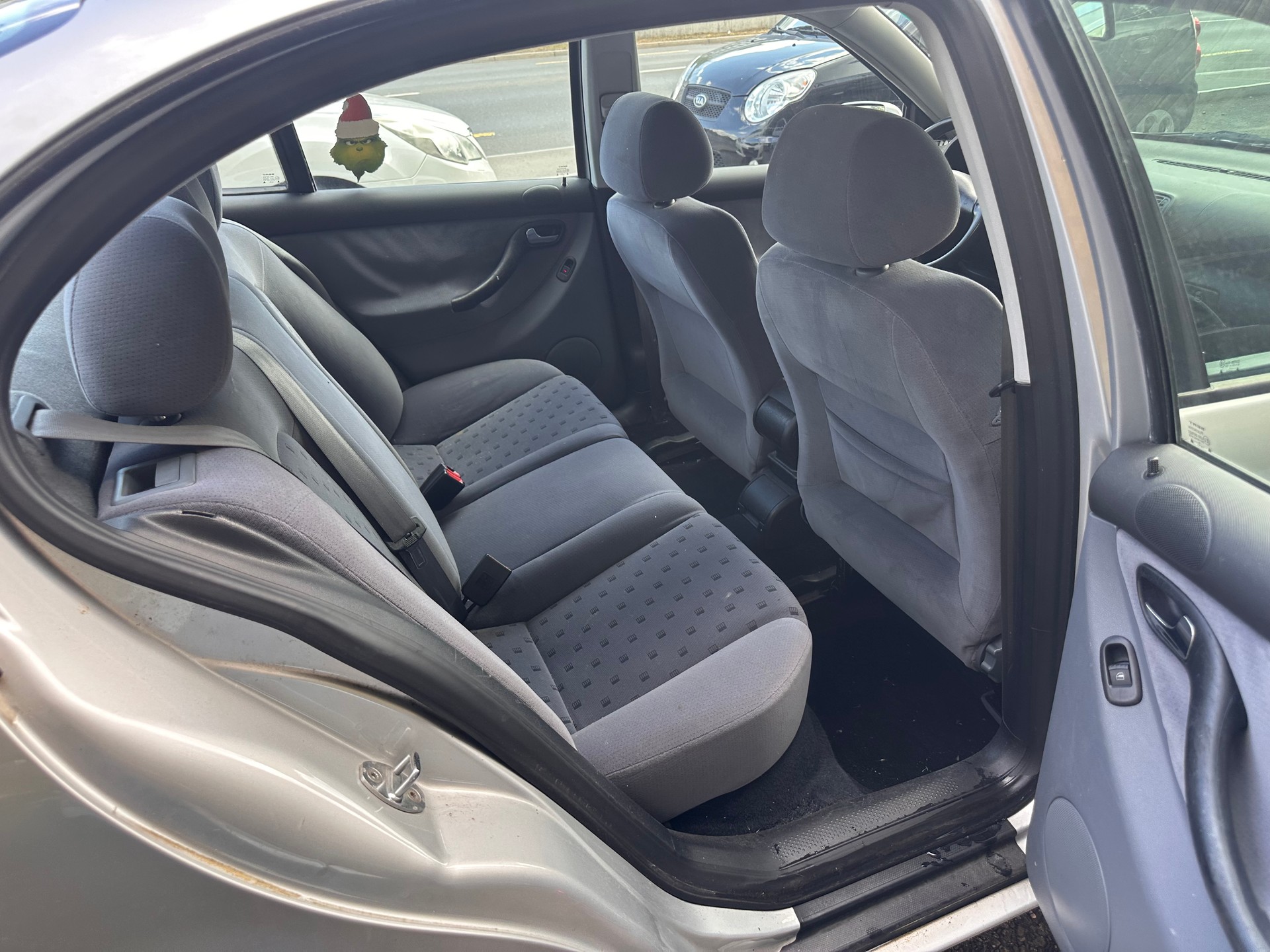 SEAT Toledo 1.8 Sport-image-8