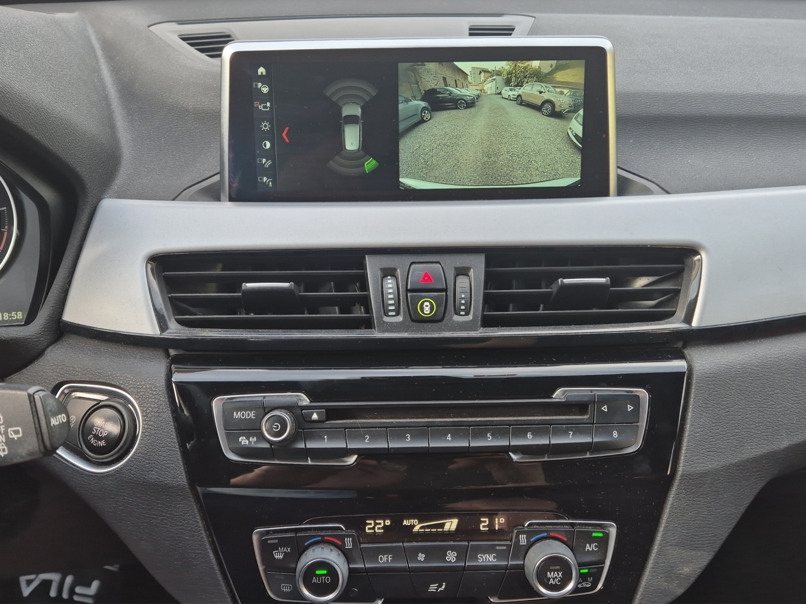 BMW X1 xDrive 18d xLine Steptronic-image-11