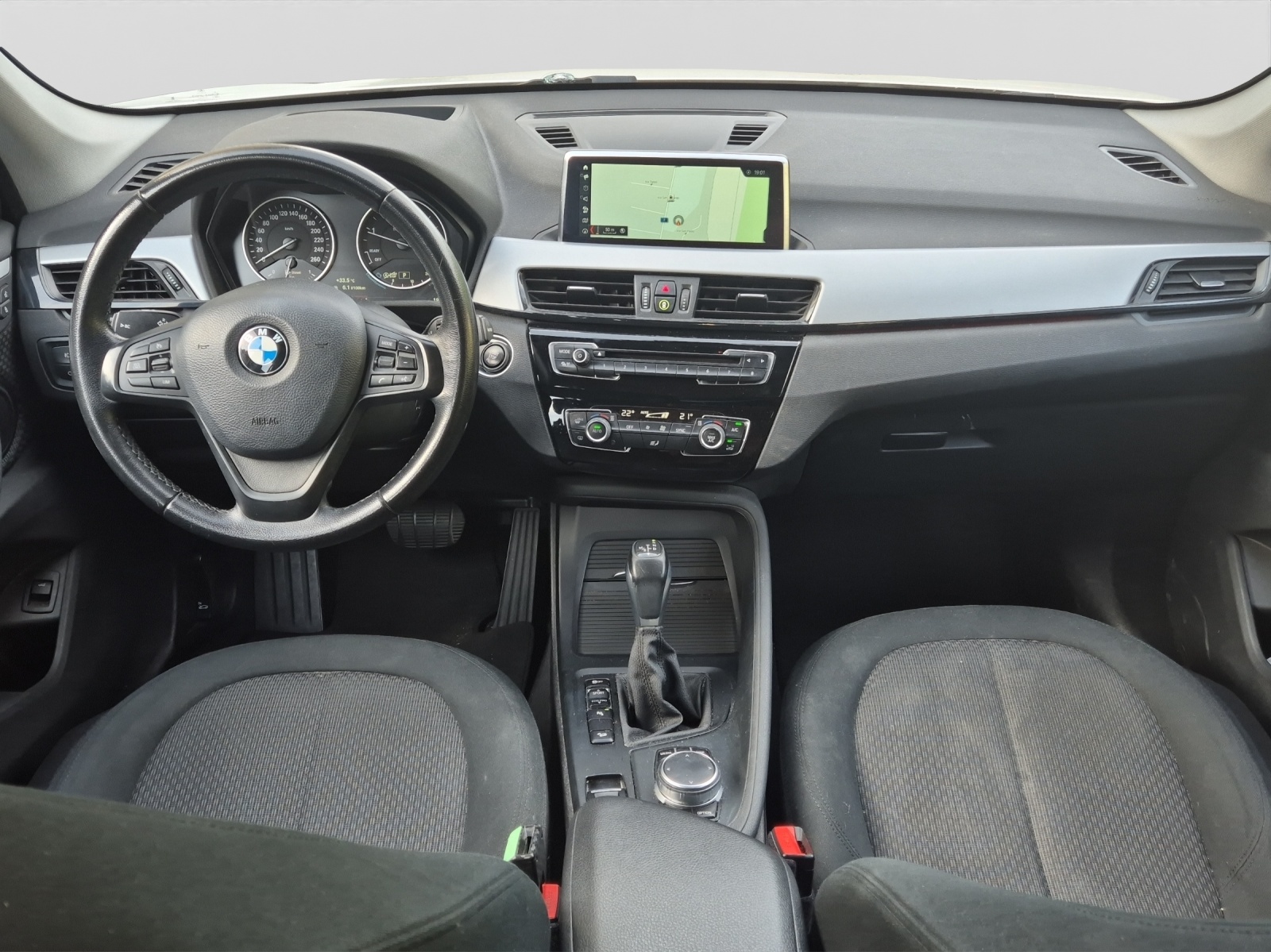 BMW X1 xDrive 18d xLine Steptronic-image-13