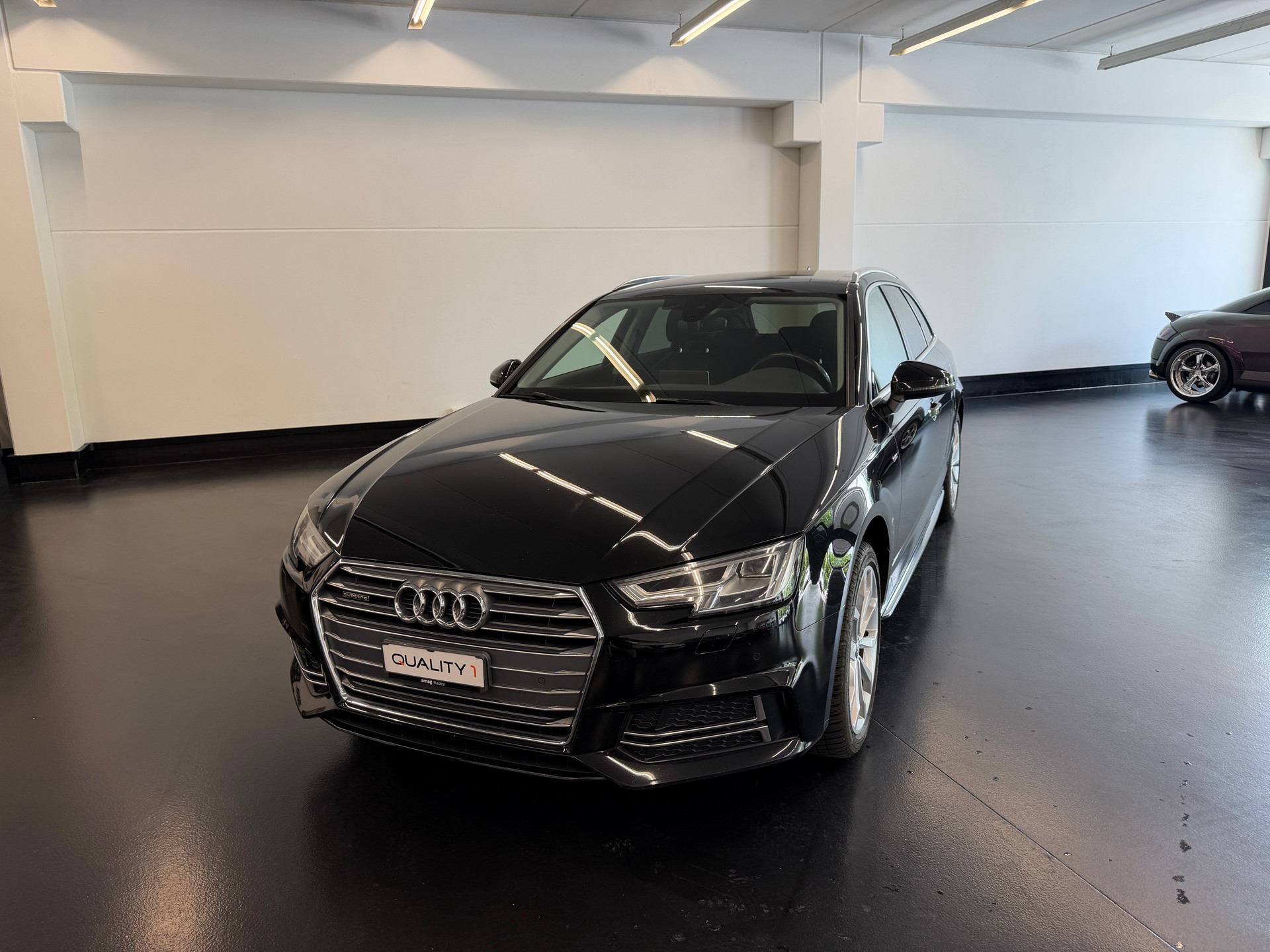 AUDI A4 Avant 2.0 TDI Sport quattro S-tronic-image-1