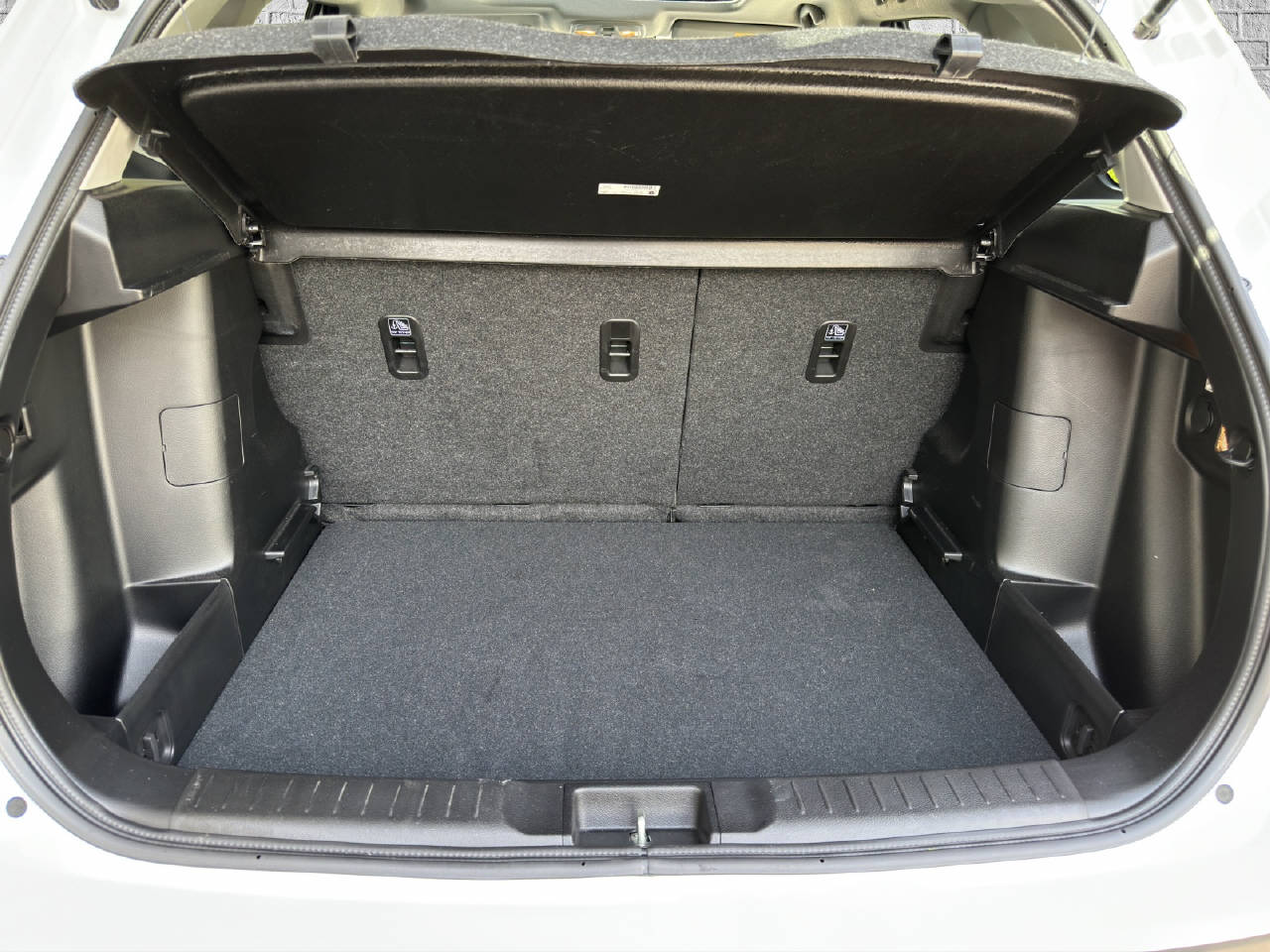 SUZUKI Vitara 1.4 T Compact Top 4x4-image-12