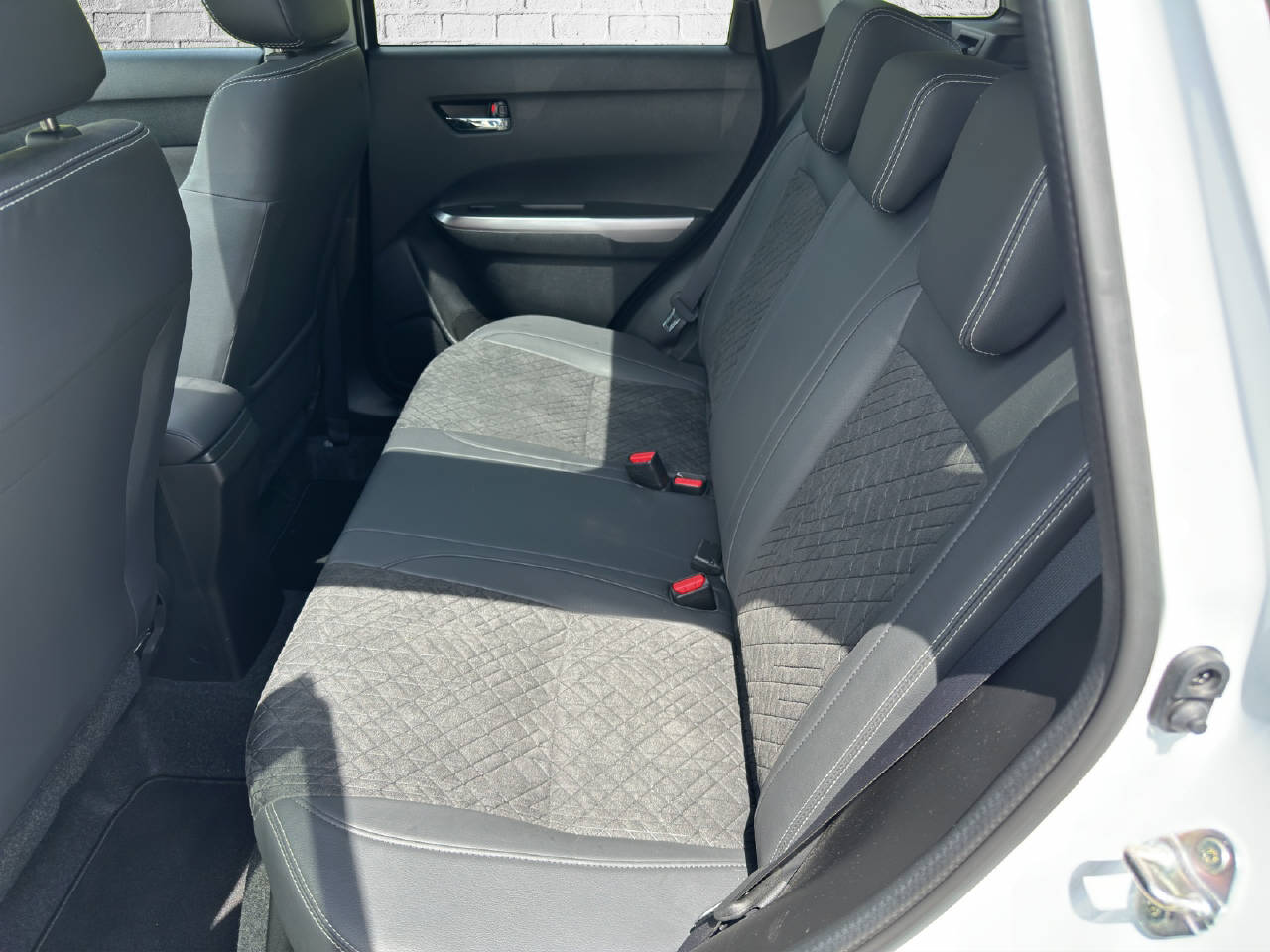 SUZUKI Vitara 1.4 T Compact Top 4x4-image-8