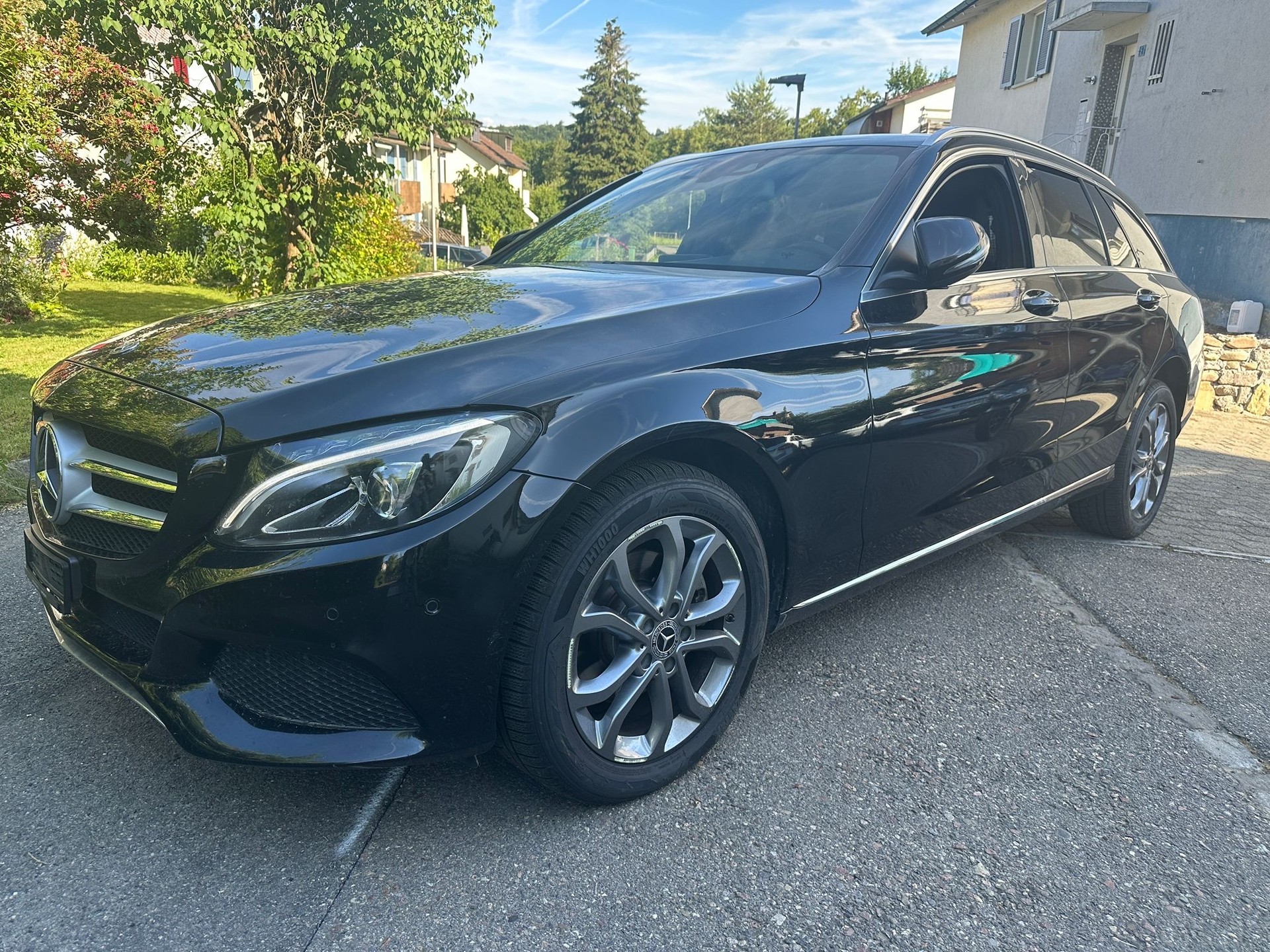 MERCEDES-BENZ C 220 d Avantgarde 4Matic 9G-Tronic-image-0