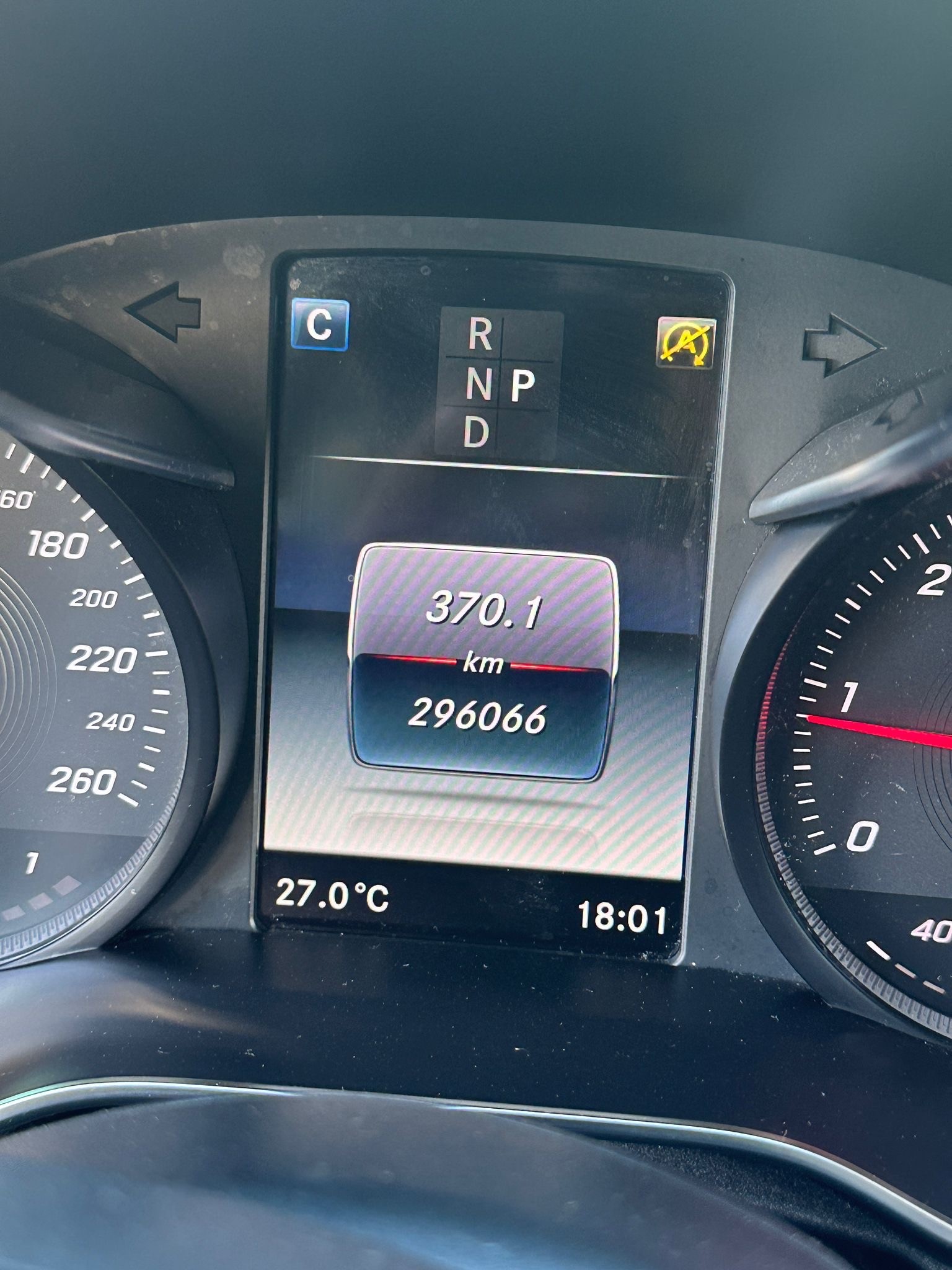 MERCEDES-BENZ C 220 d Avantgarde 4Matic 9G-Tronic-image-7