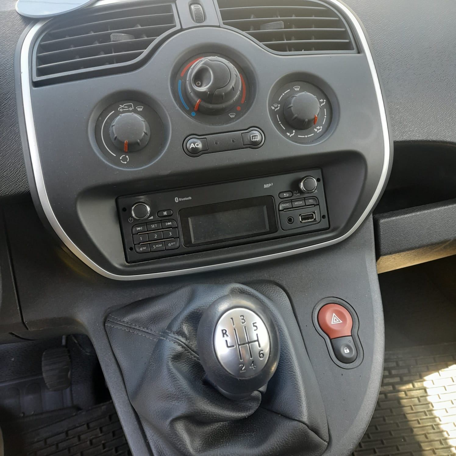 RENAULT Kangoo Medium dCi 110 Business-image-4
