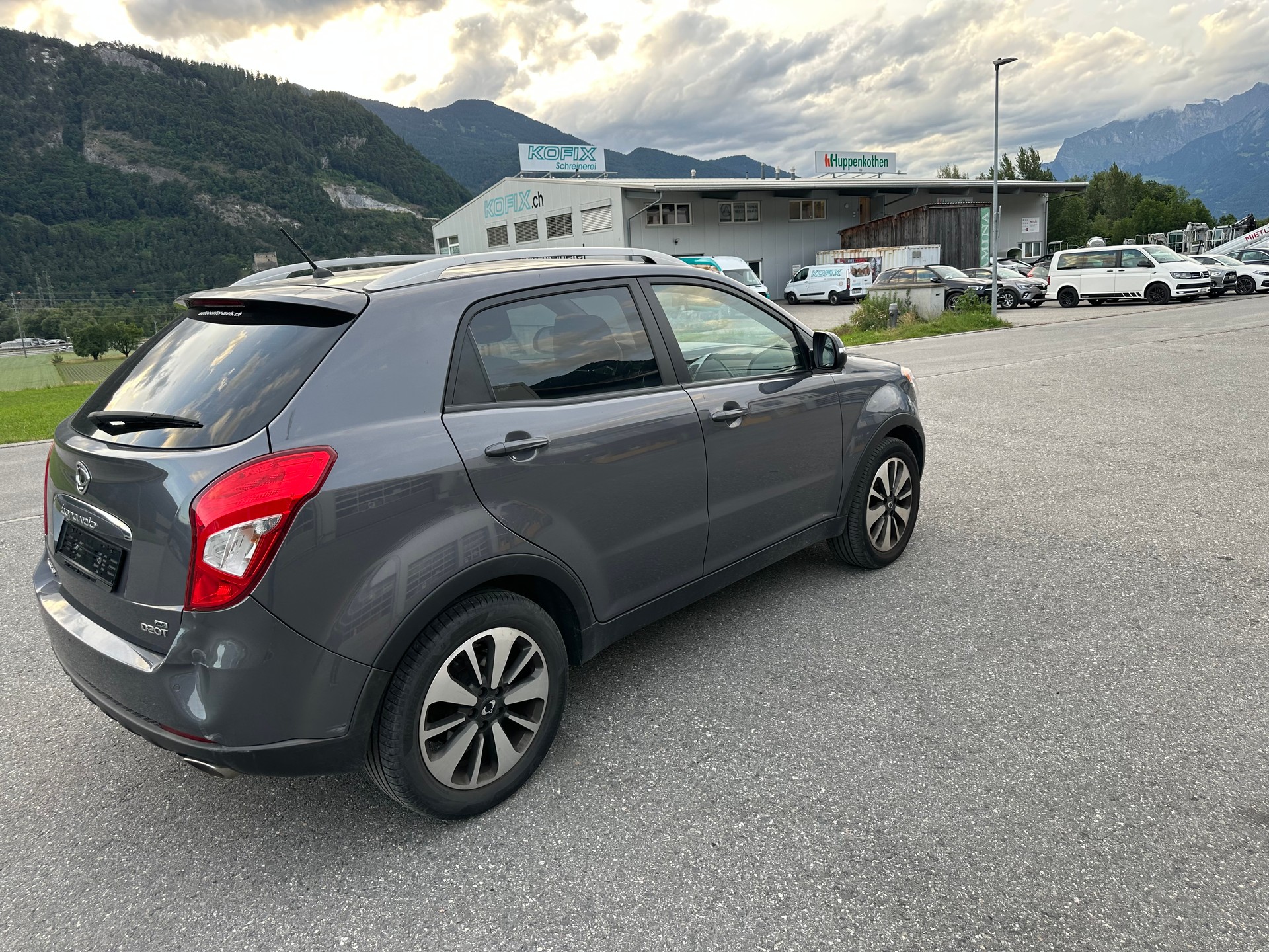 KGM-SsangYong Korando 2.0 e-XDI Quartz 4WD-image-5