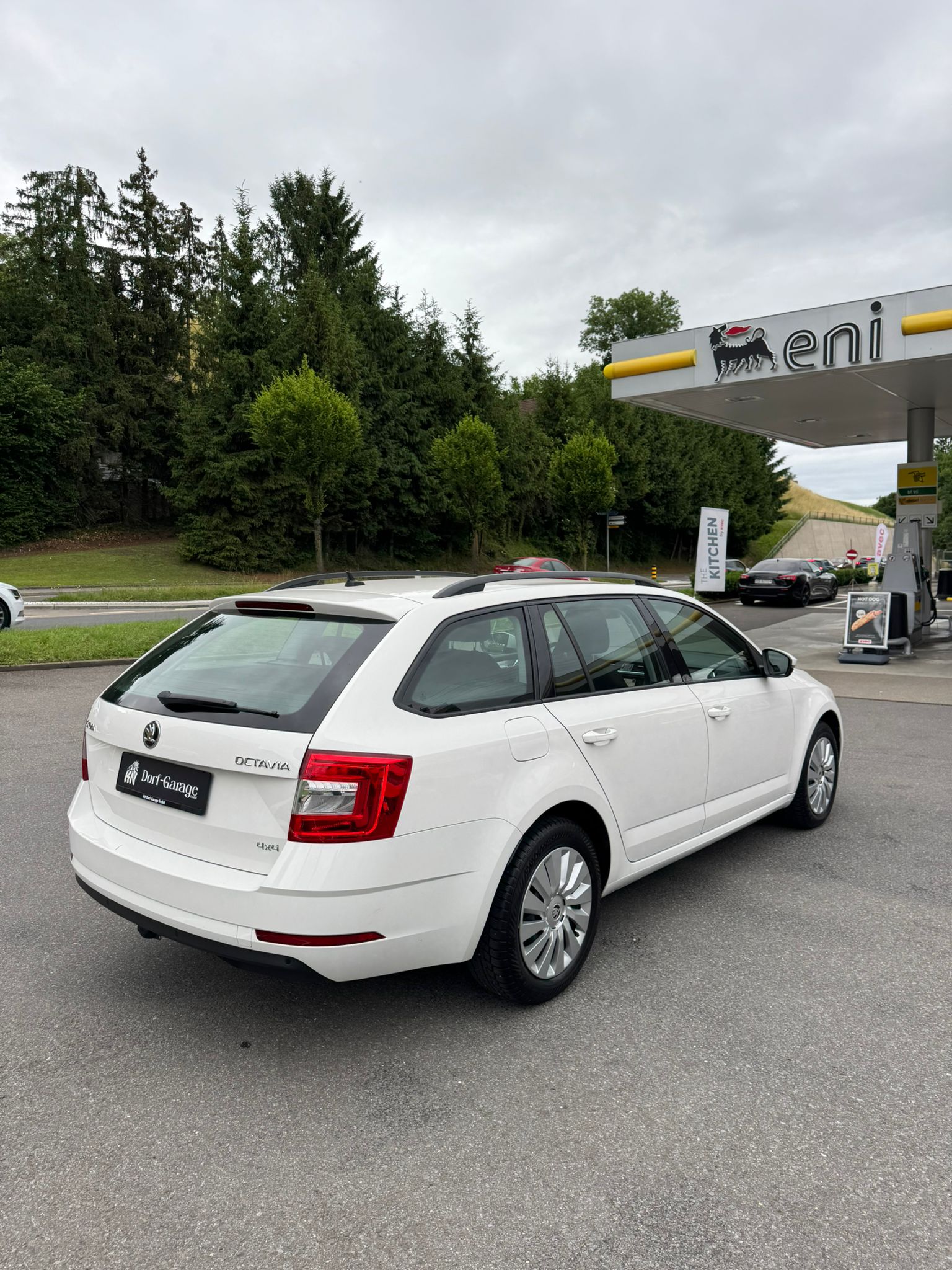 SKODA Octavia Combi 2.0 TDI Style 4x4 DSG-image-5