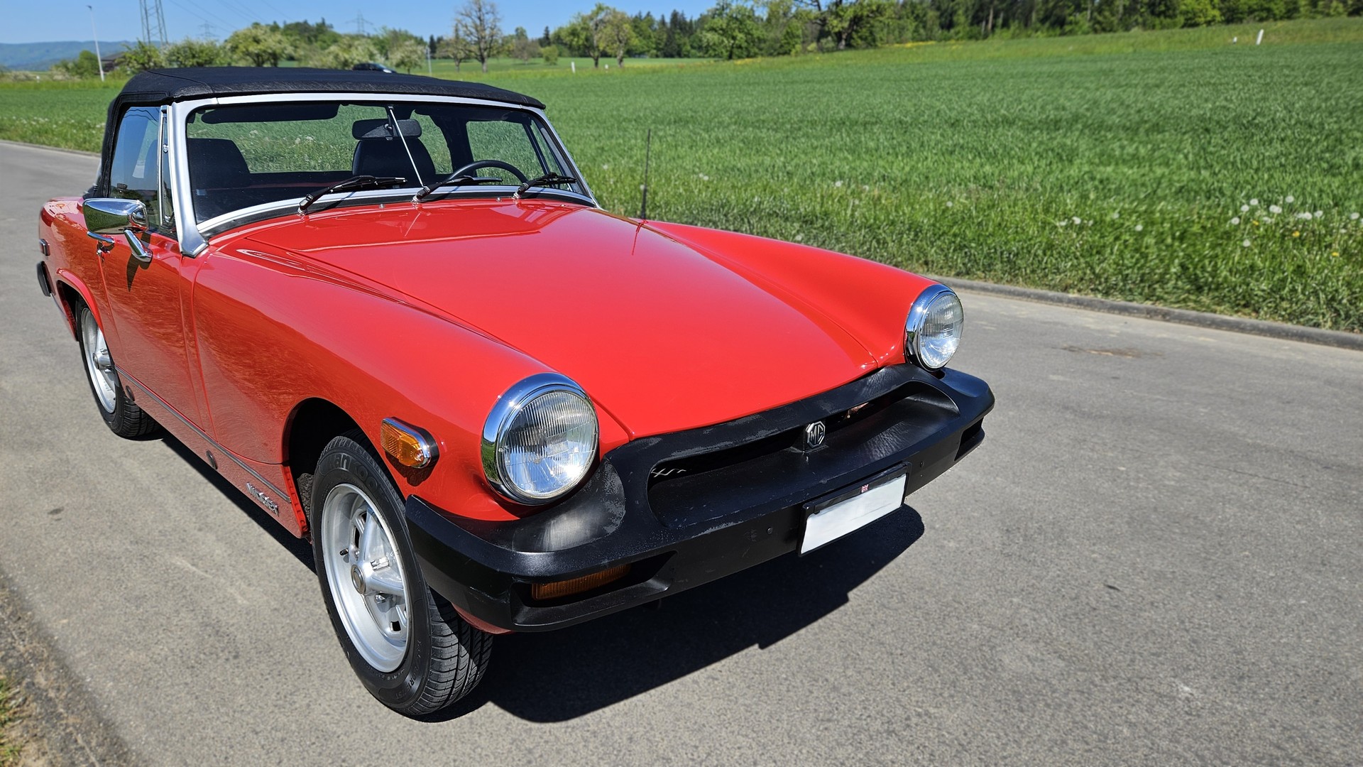 MG 1500-image-0