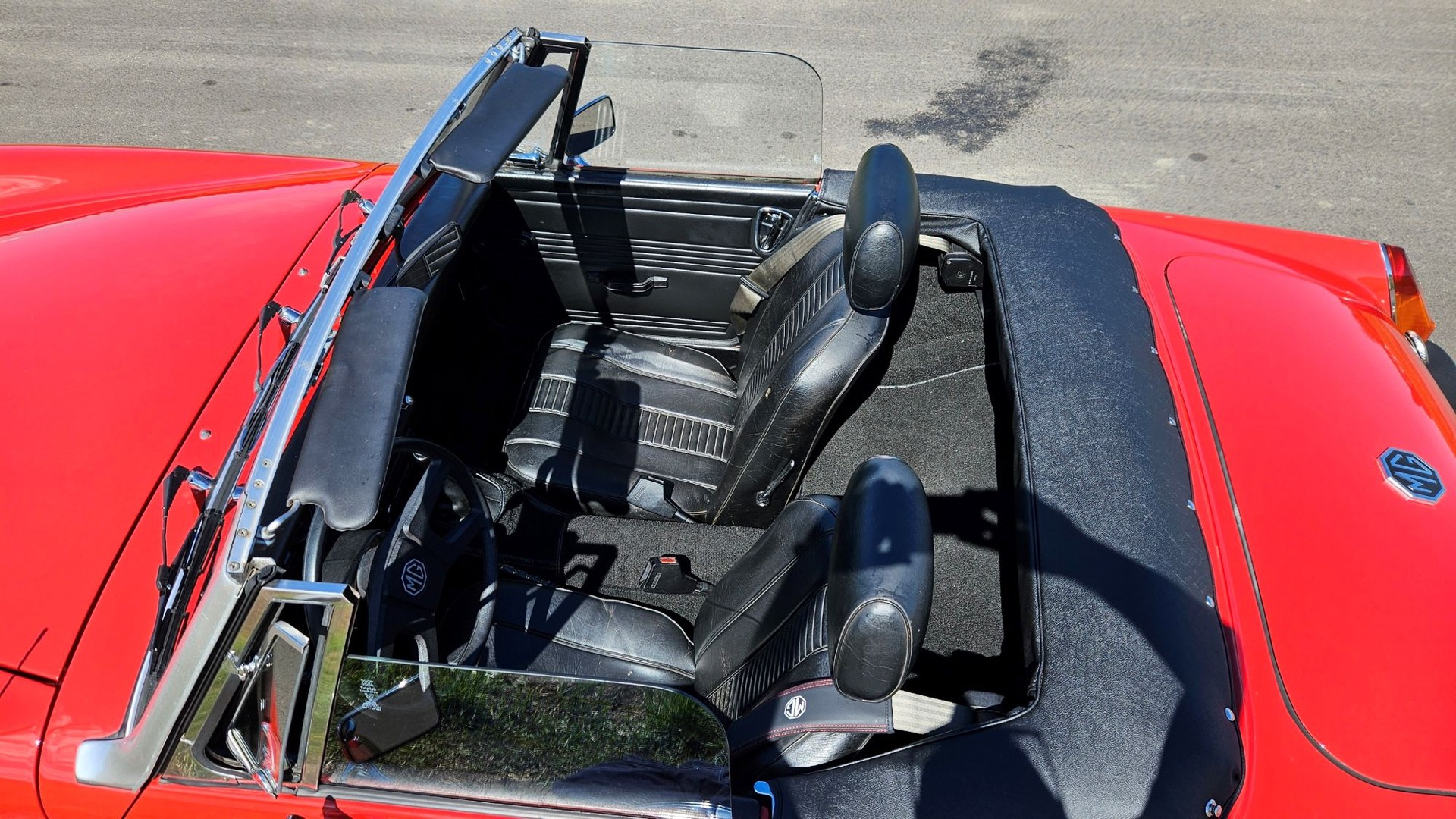 MG 1500-image-1