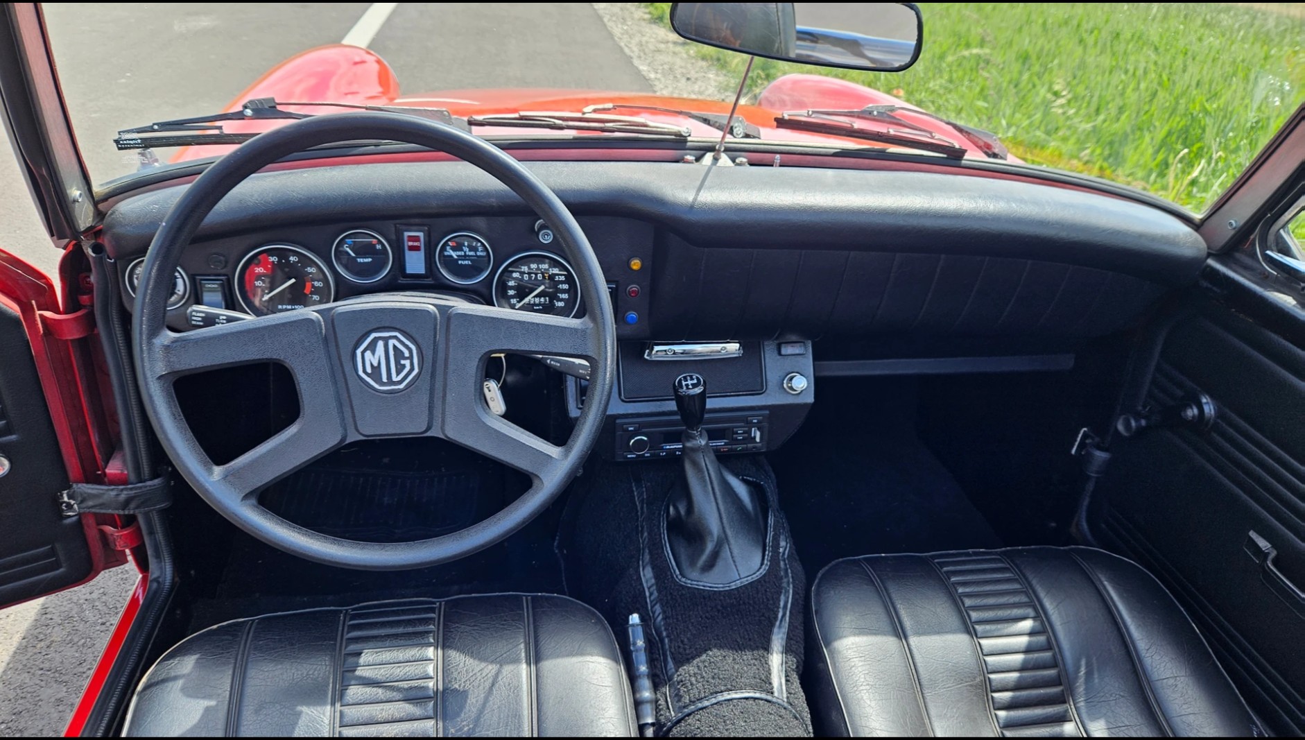 MG 1500-image-3