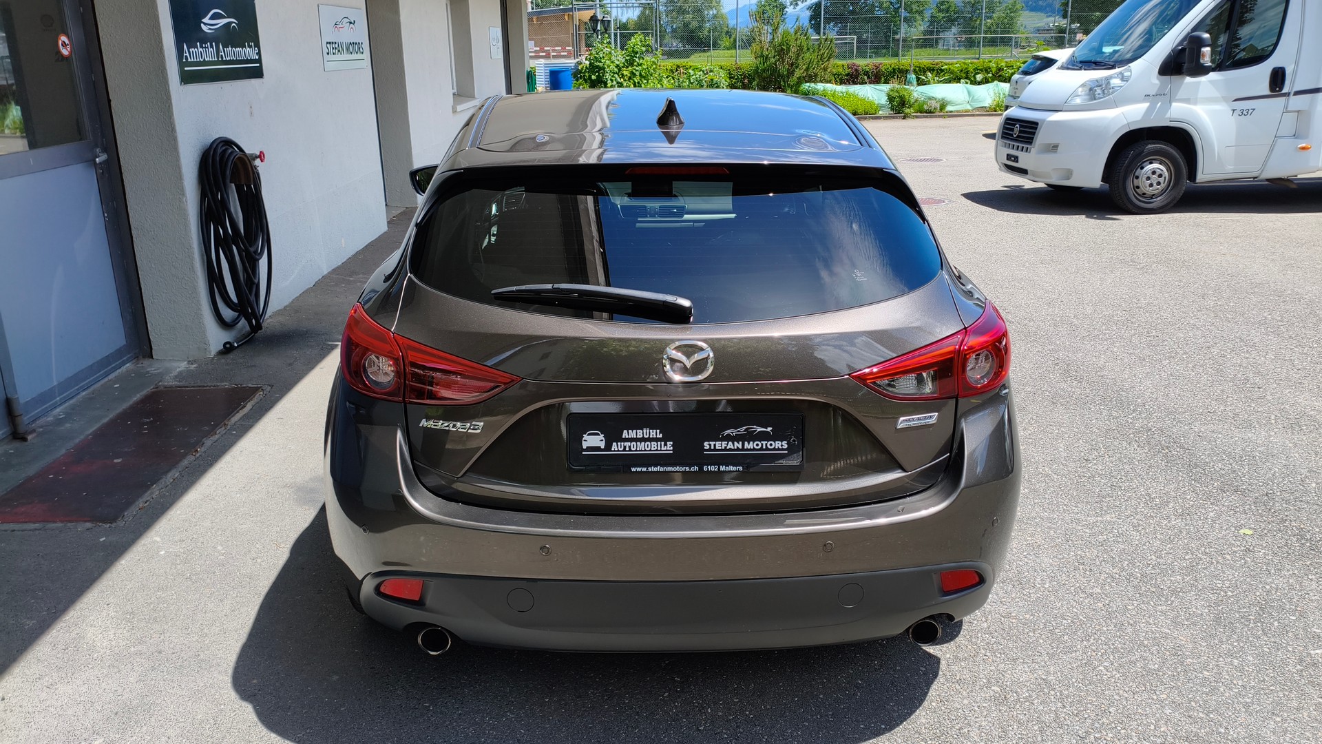 MAZDA 3 2.0 16V Revolution-image-2