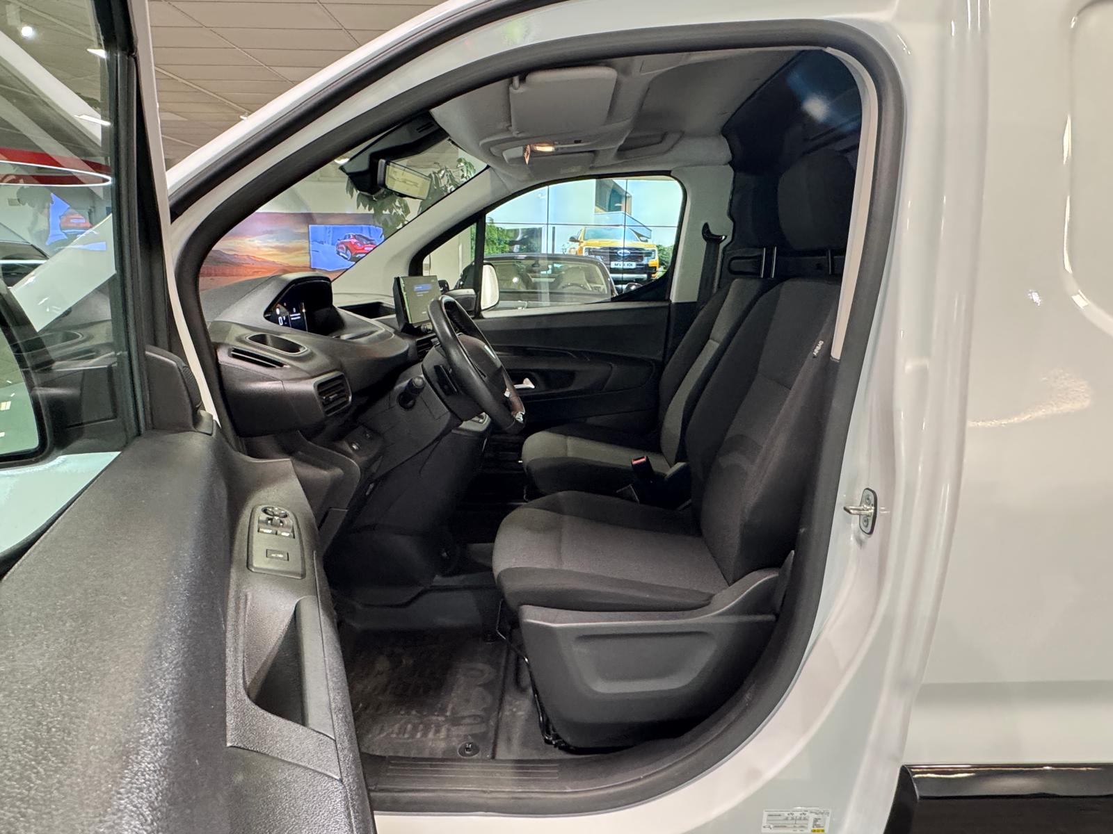 PEUGEOT Partner Kaw. 1000 Standard 1.5 BlueHDI 130 S/S-image-10