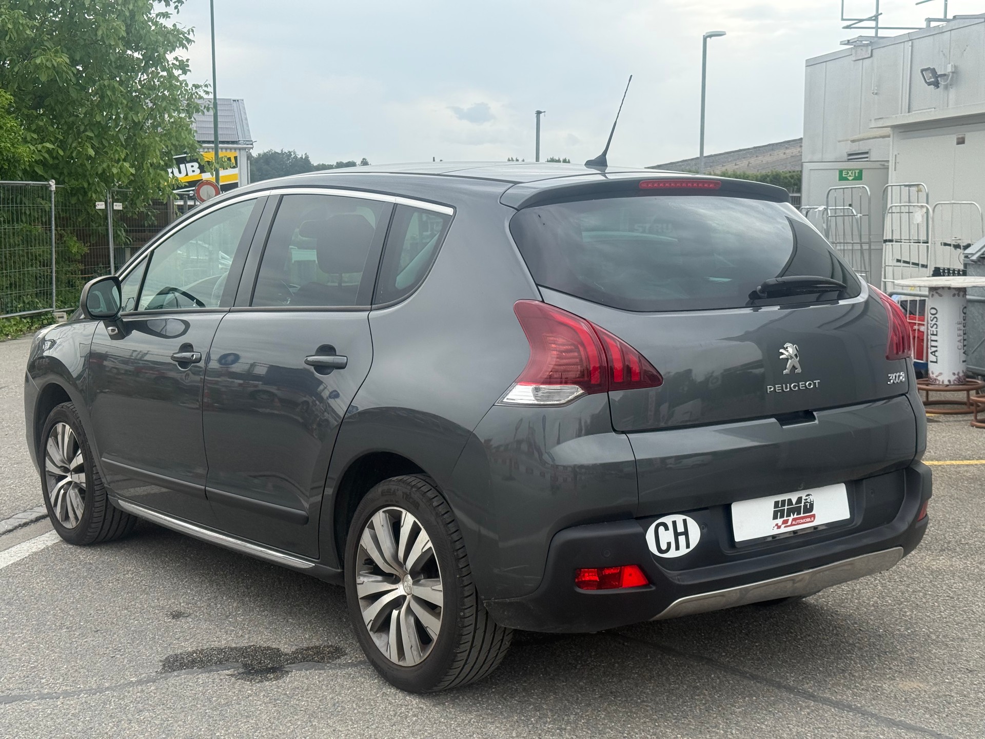 PEUGEOT 3008 1.6 16V T Allure Tiptronic-image-3