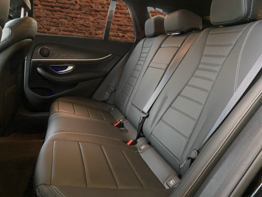 MERCEDES-BENZ E 220 d T 4M Swiss Star-image-12