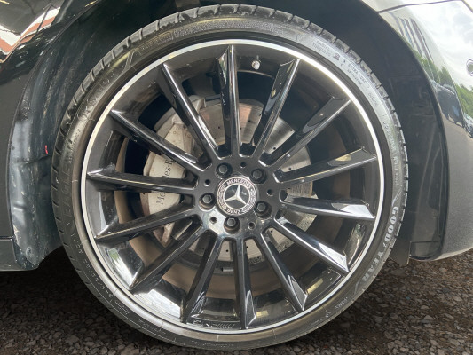MERCEDES-BENZ E 220 d T 4M Swiss Star-image-7