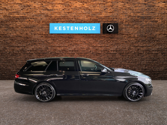 MERCEDES-BENZ E 220 d T 4M Swiss Star-image-2