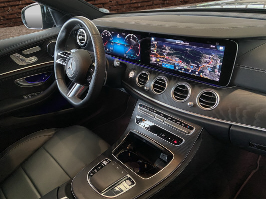 MERCEDES-BENZ E 220 d T 4M Swiss Star-image-13