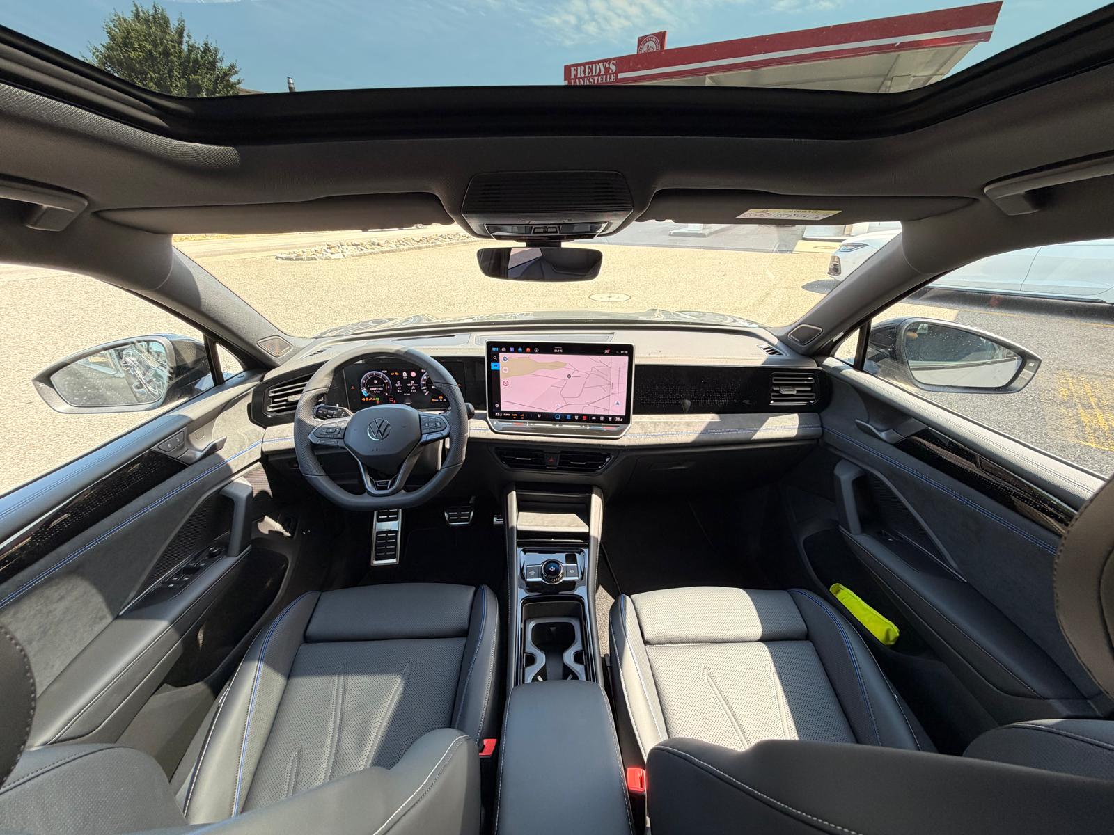 VW Tiguan 2.0 TSI DSG R-Line United 4Motion-image-23