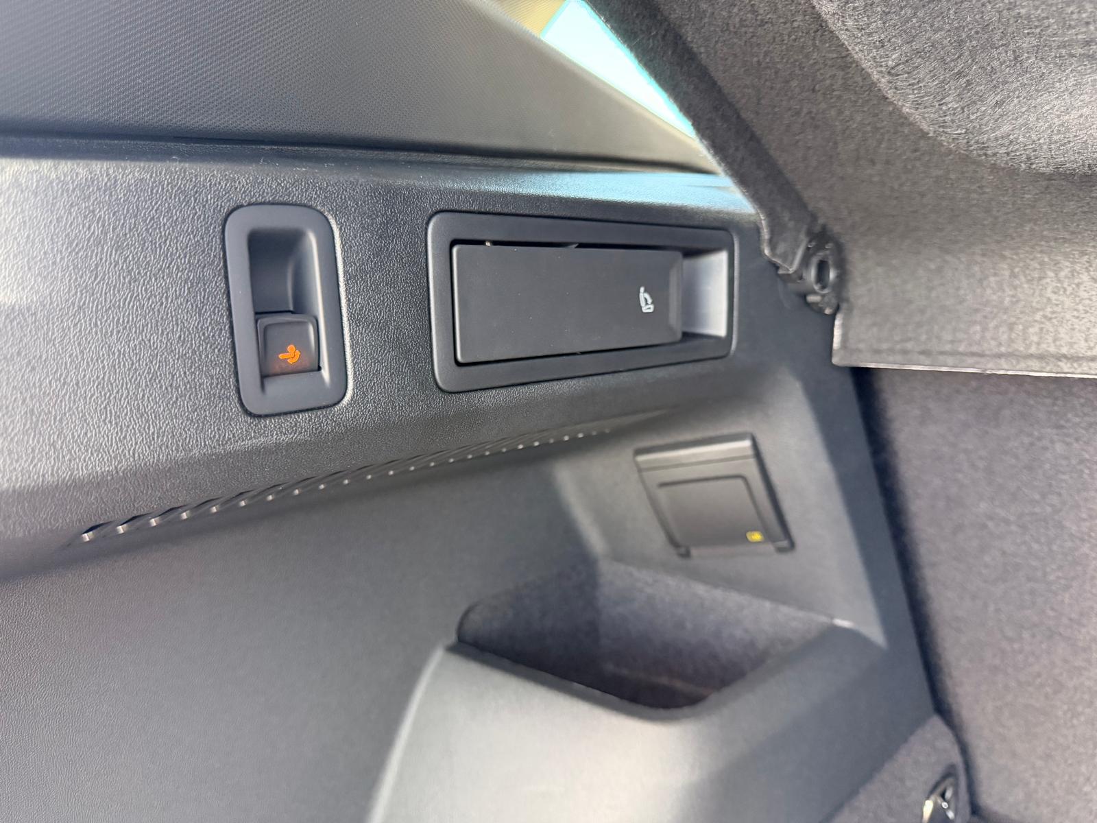 VW Tiguan 2.0 TSI DSG R-Line United 4Motion-image-28
