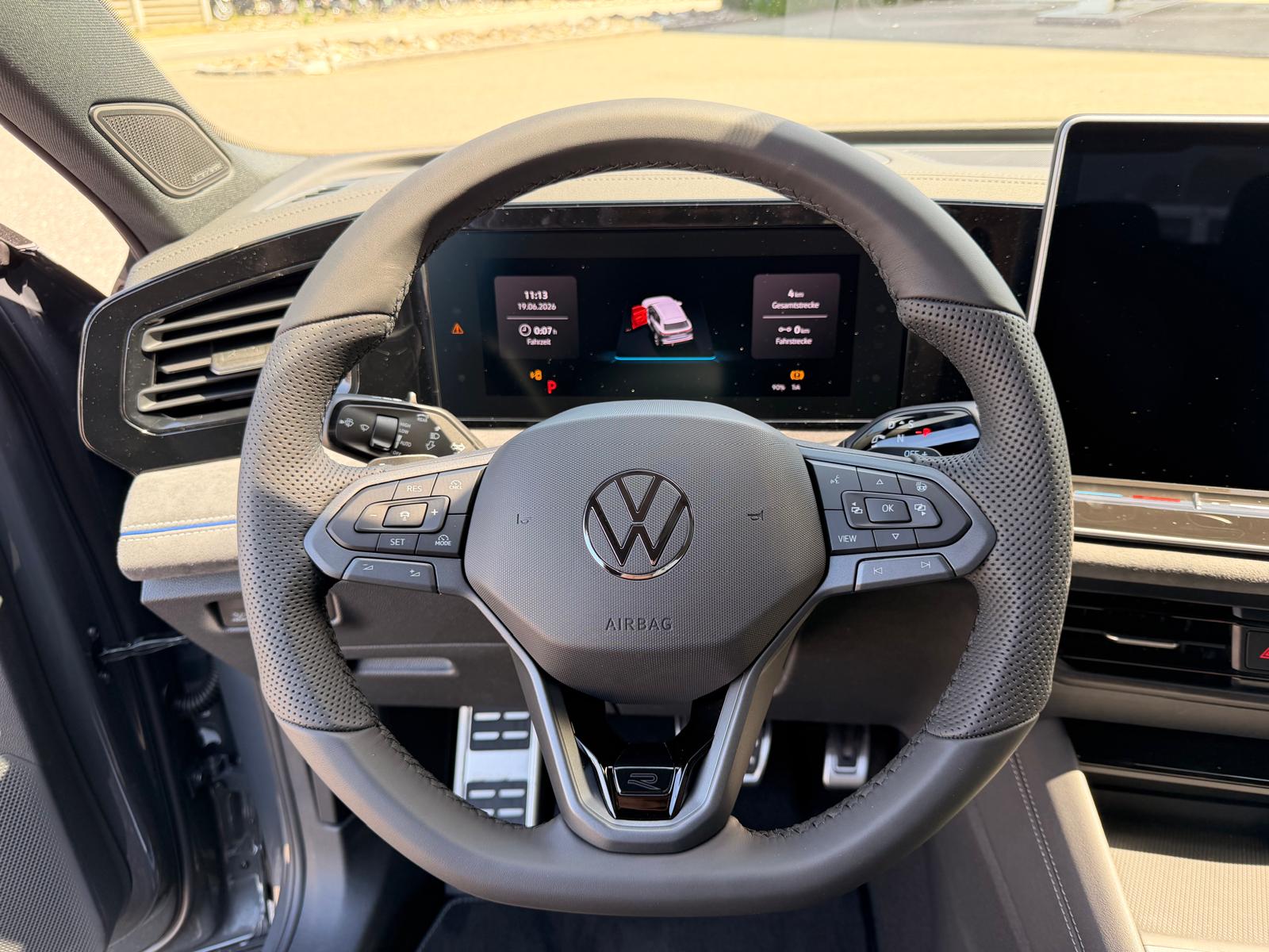 VW Tiguan 2.0 TSI DSG R-Line United 4Motion-image-12