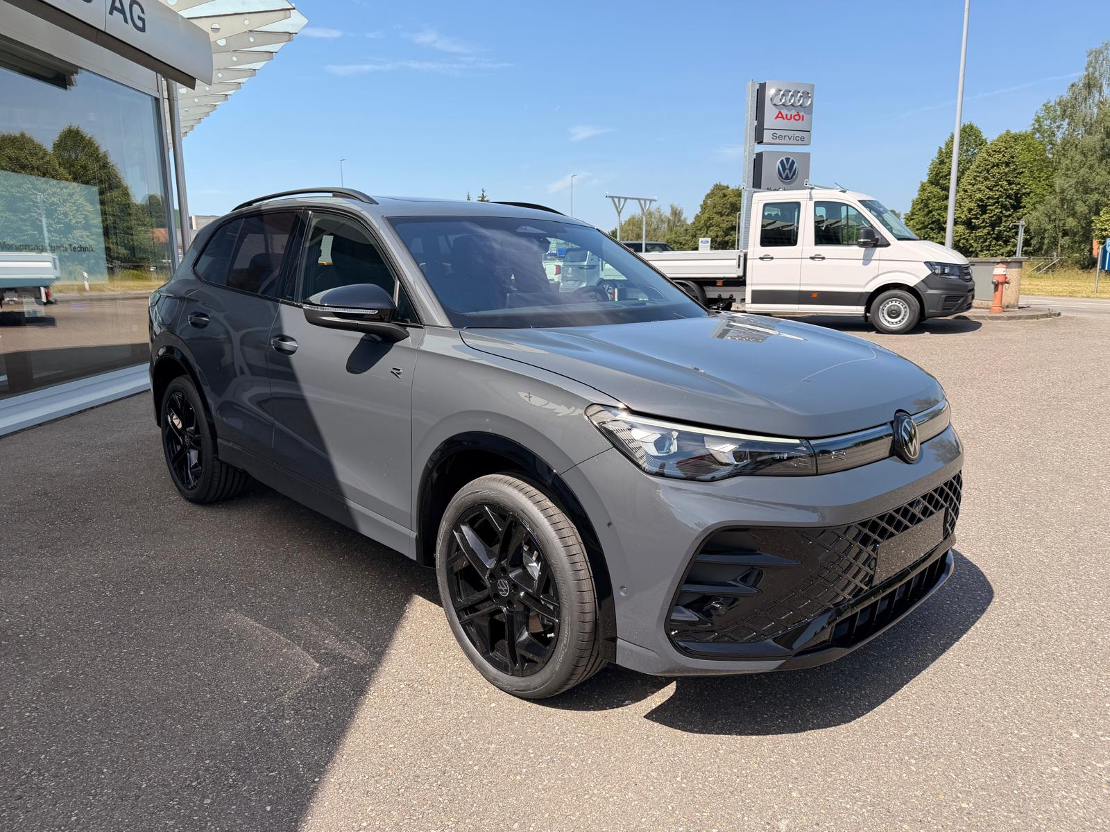 VW Tiguan 2.0 TSI DSG R-Line United 4Motion-image-6