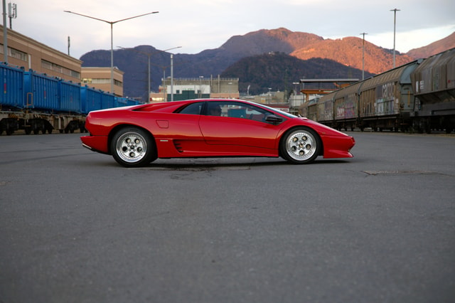Lamborghini Diablo 1st Generation Rear Wheel Drive