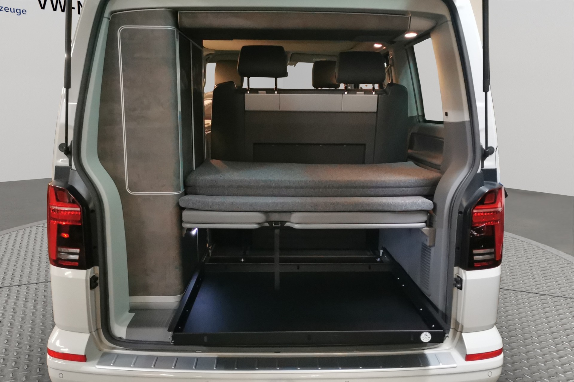VW T6.1 California 2.0 TDI Ocean Liberty 4Motion DSG-image-12
