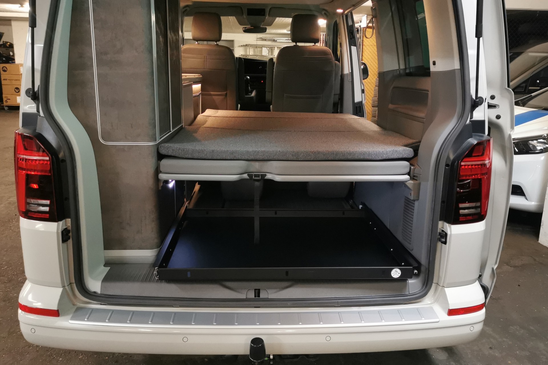 VW T6.1 California 2.0 TDI Ocean Liberty 4Motion DSG-image-13