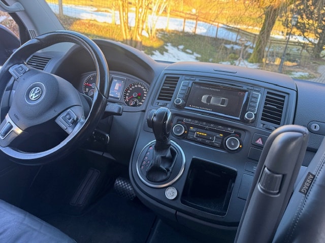 VW Multivan 2.0 Bi-TDI Highline DSG-image-6