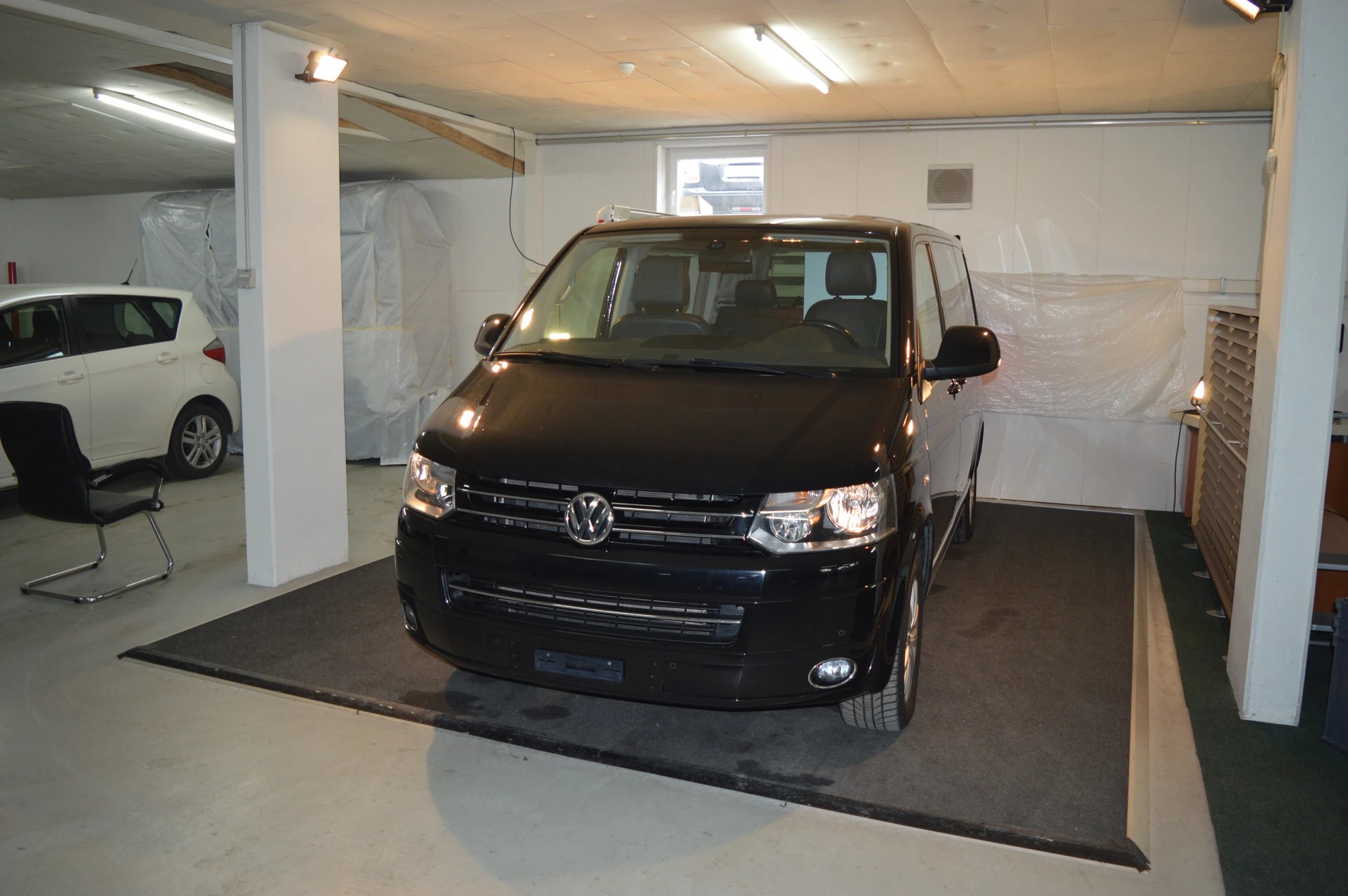 VW Multivan 2.0 Bi-TDI Highline DSG-image-4