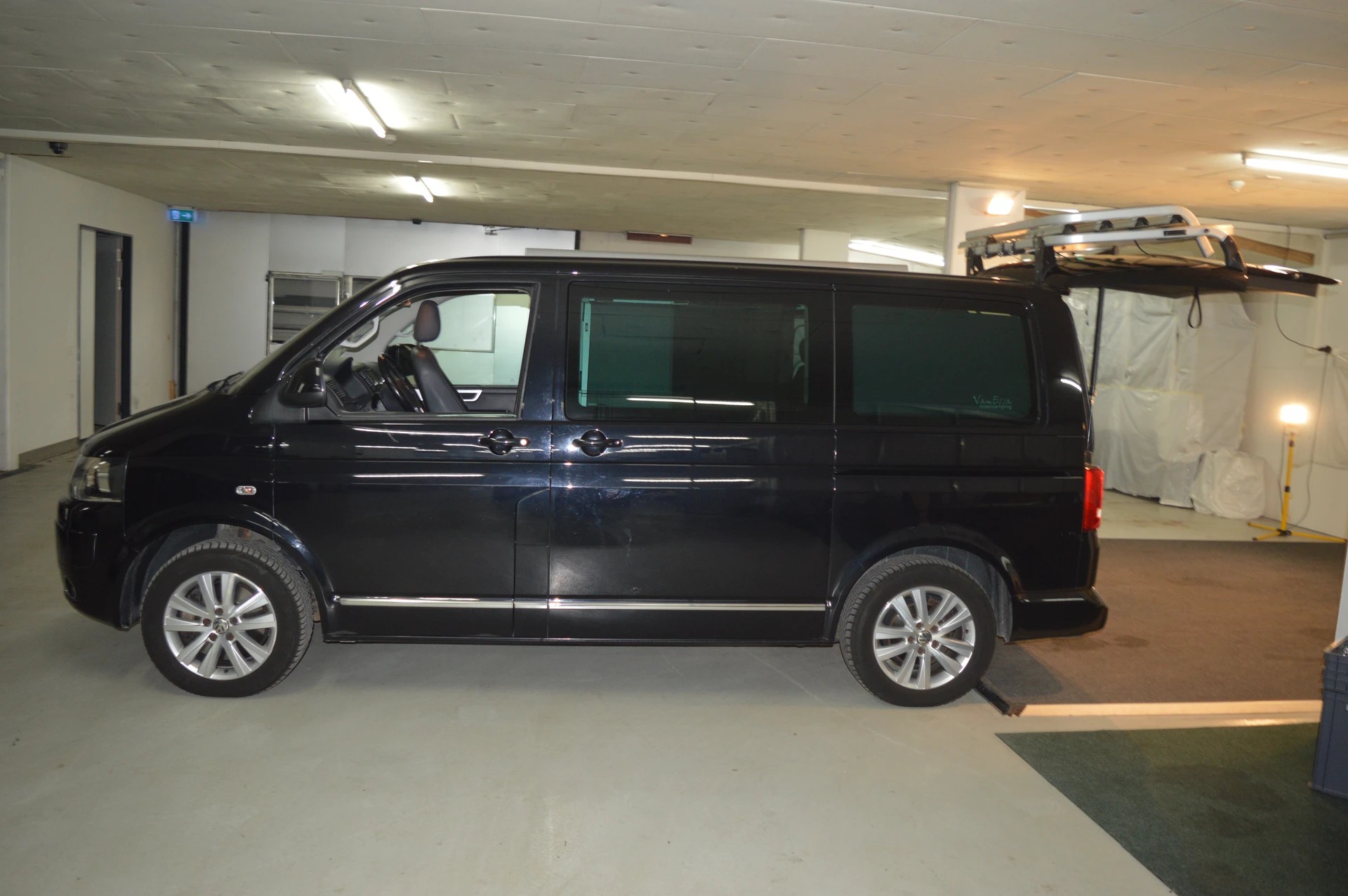 VW Multivan 2.0 Bi-TDI Highline DSG-image-0